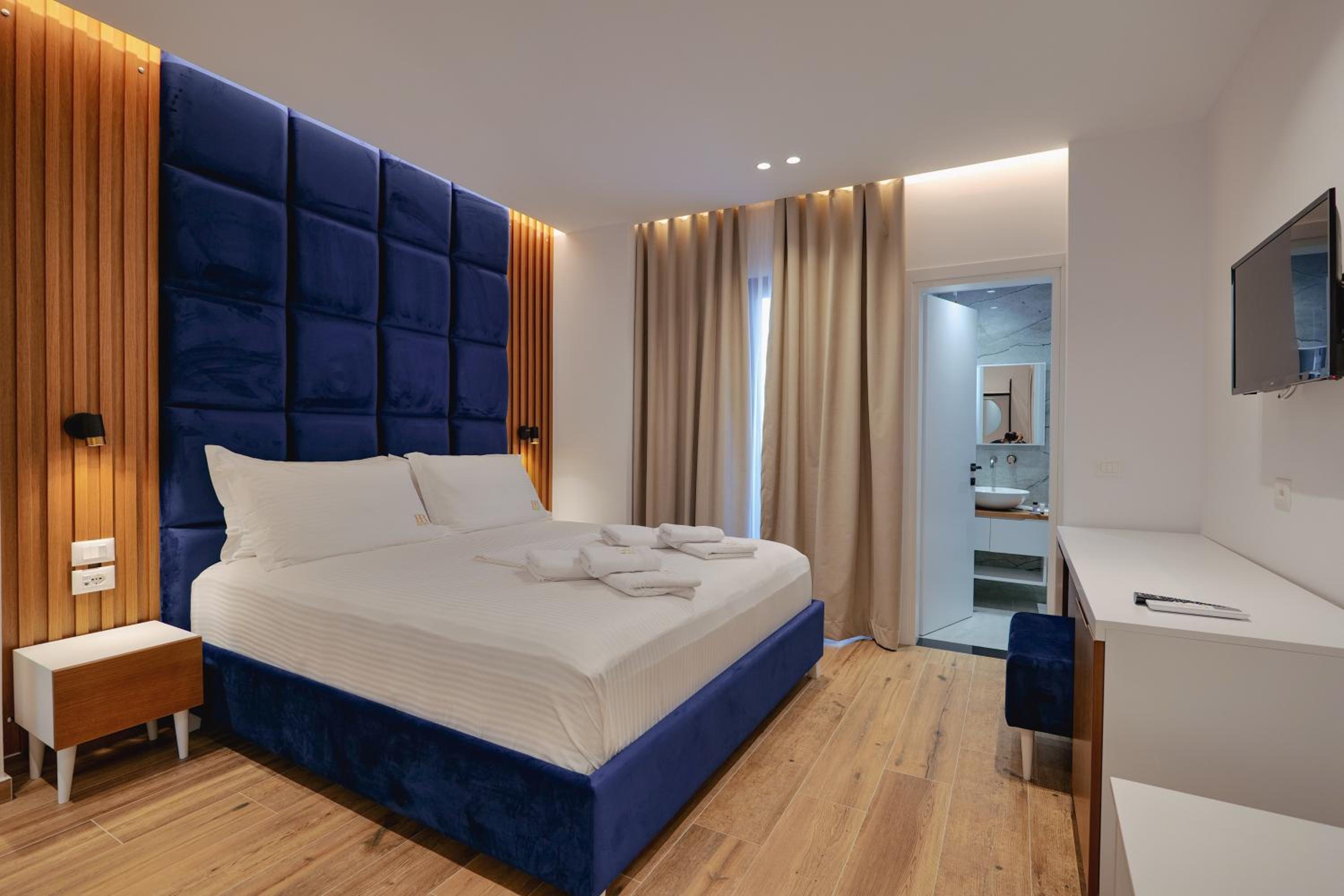 Deluxe Double Room with Sea View