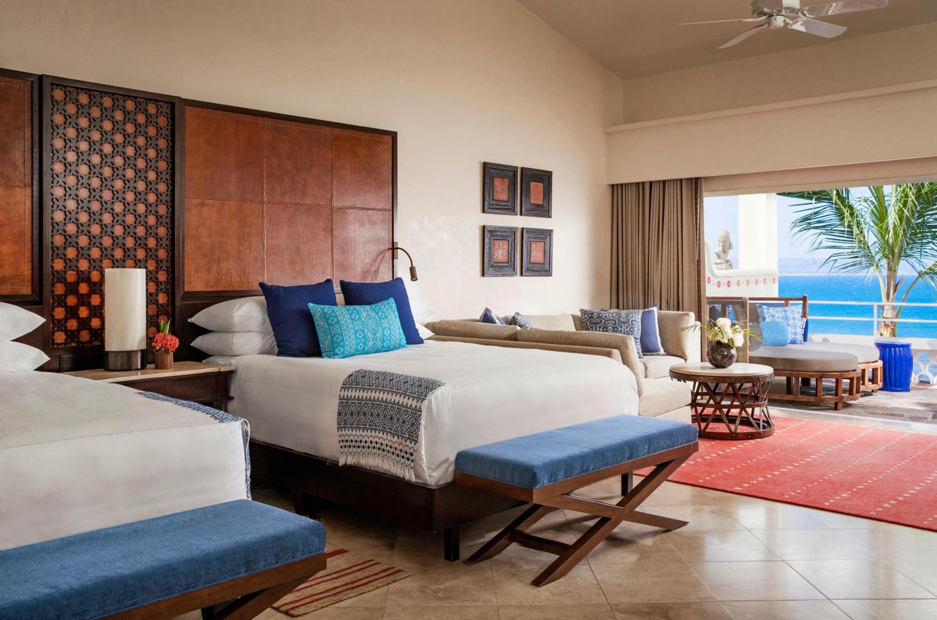 Queen Room With One Queen Bed (non Smoking)