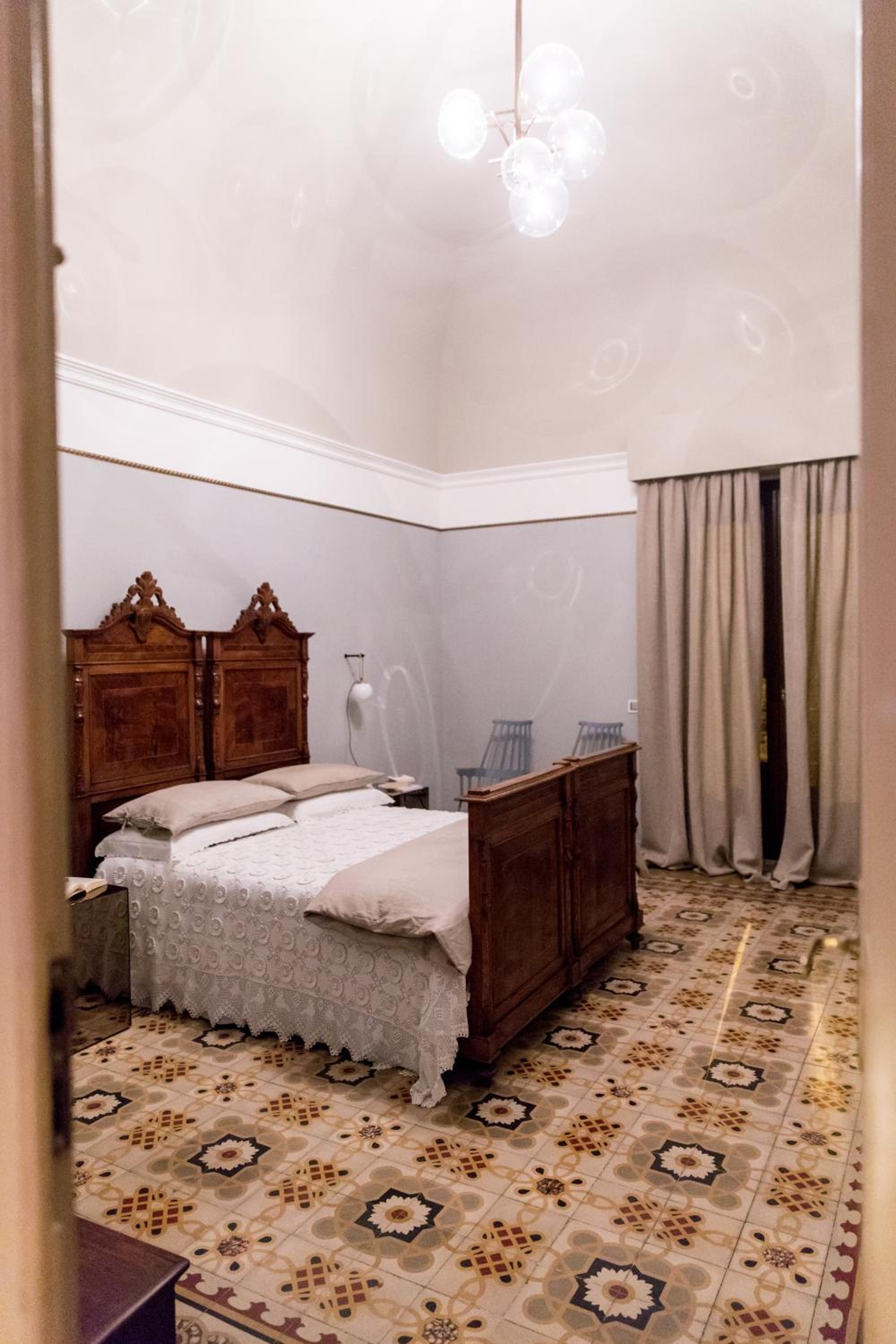 Two-Bedroom Apartment - Photo 10