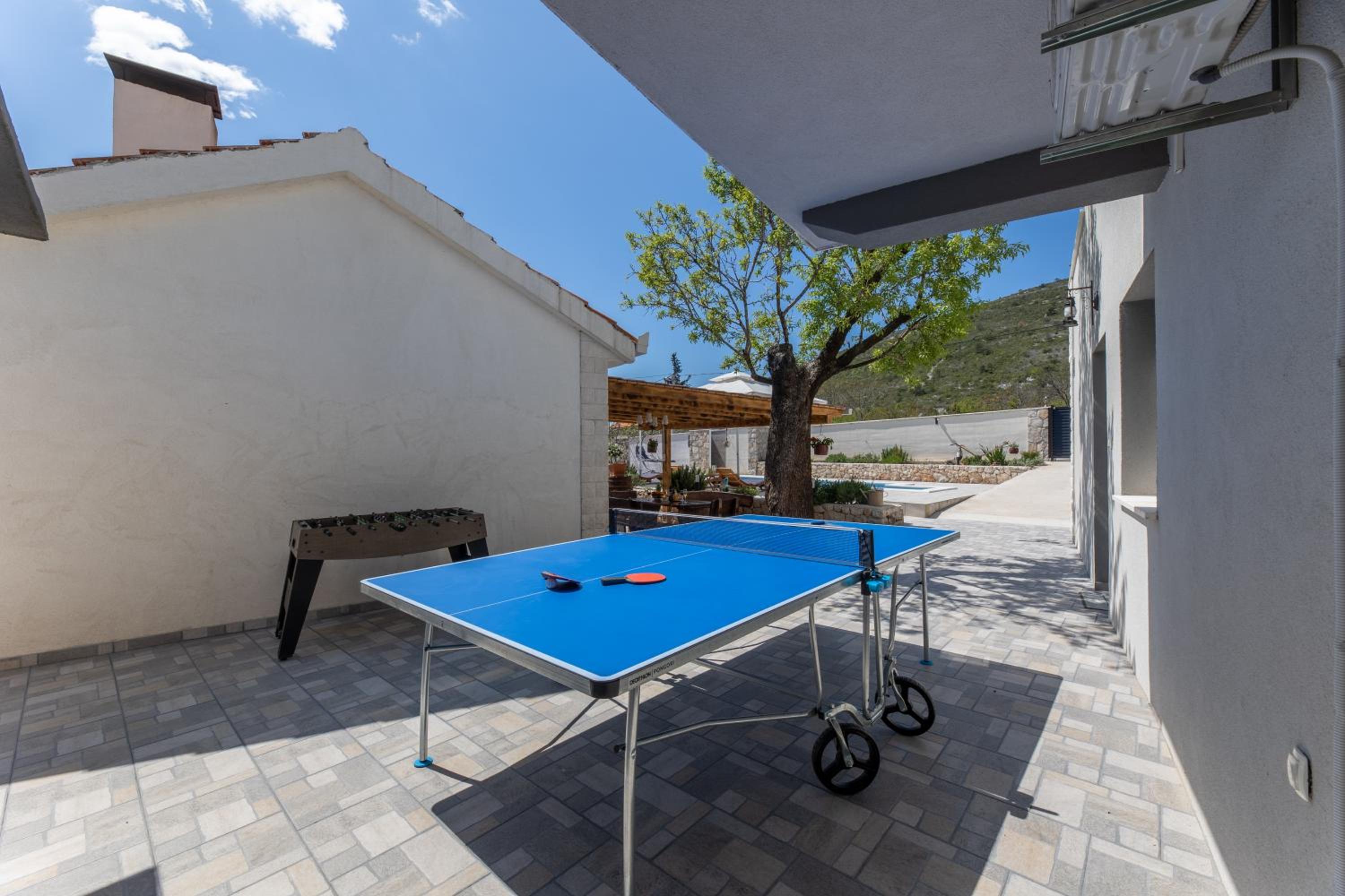 Villa with Private Pool - Photo 25