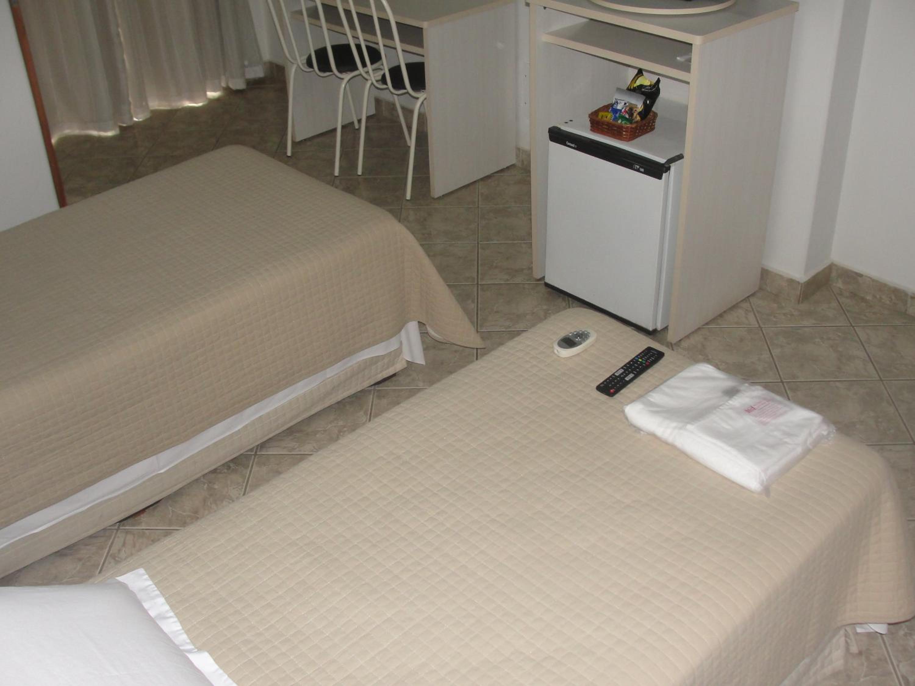 Twin Room with Air-Conditioning photo 2