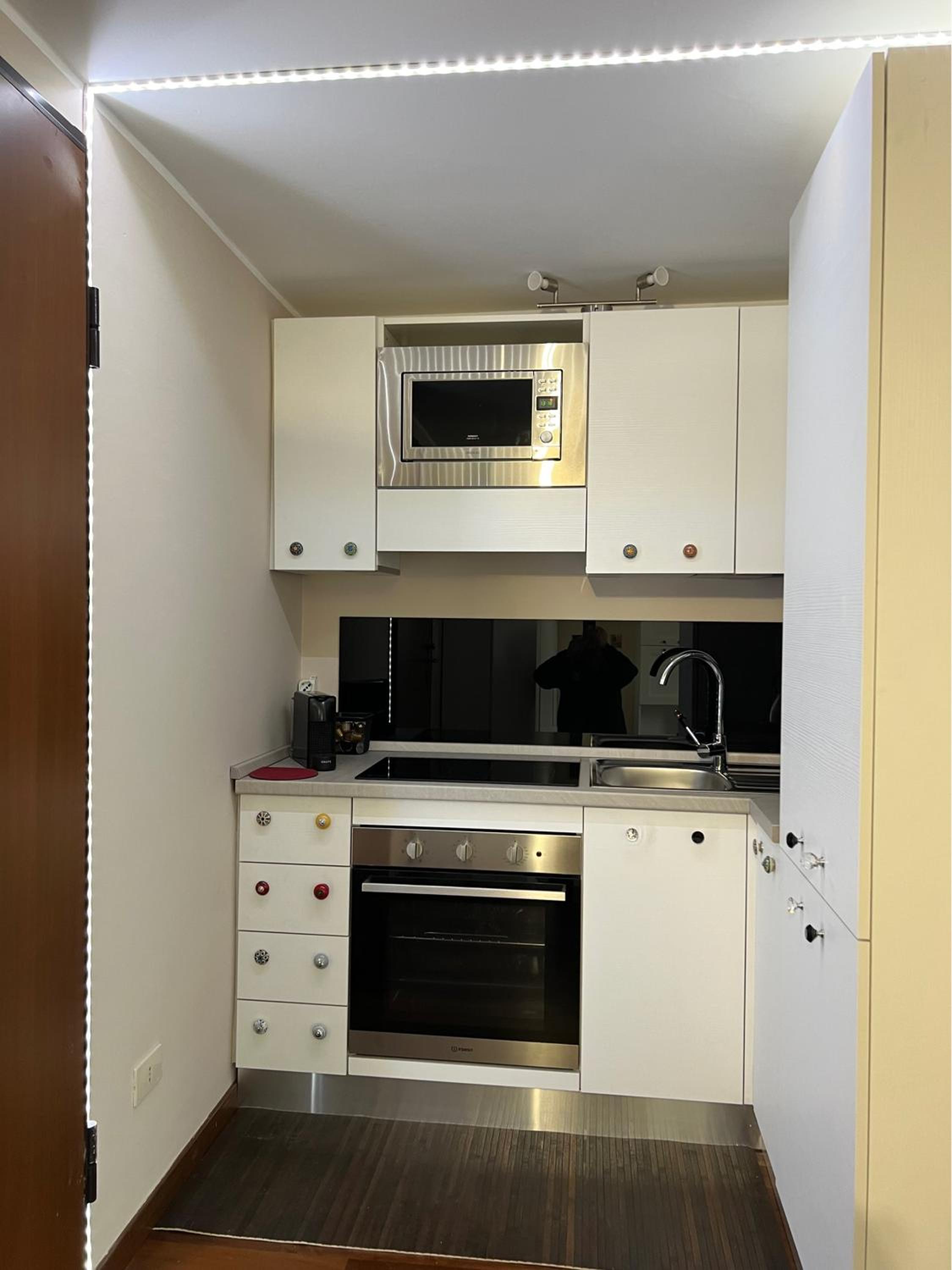 Studio Apartment photo 2