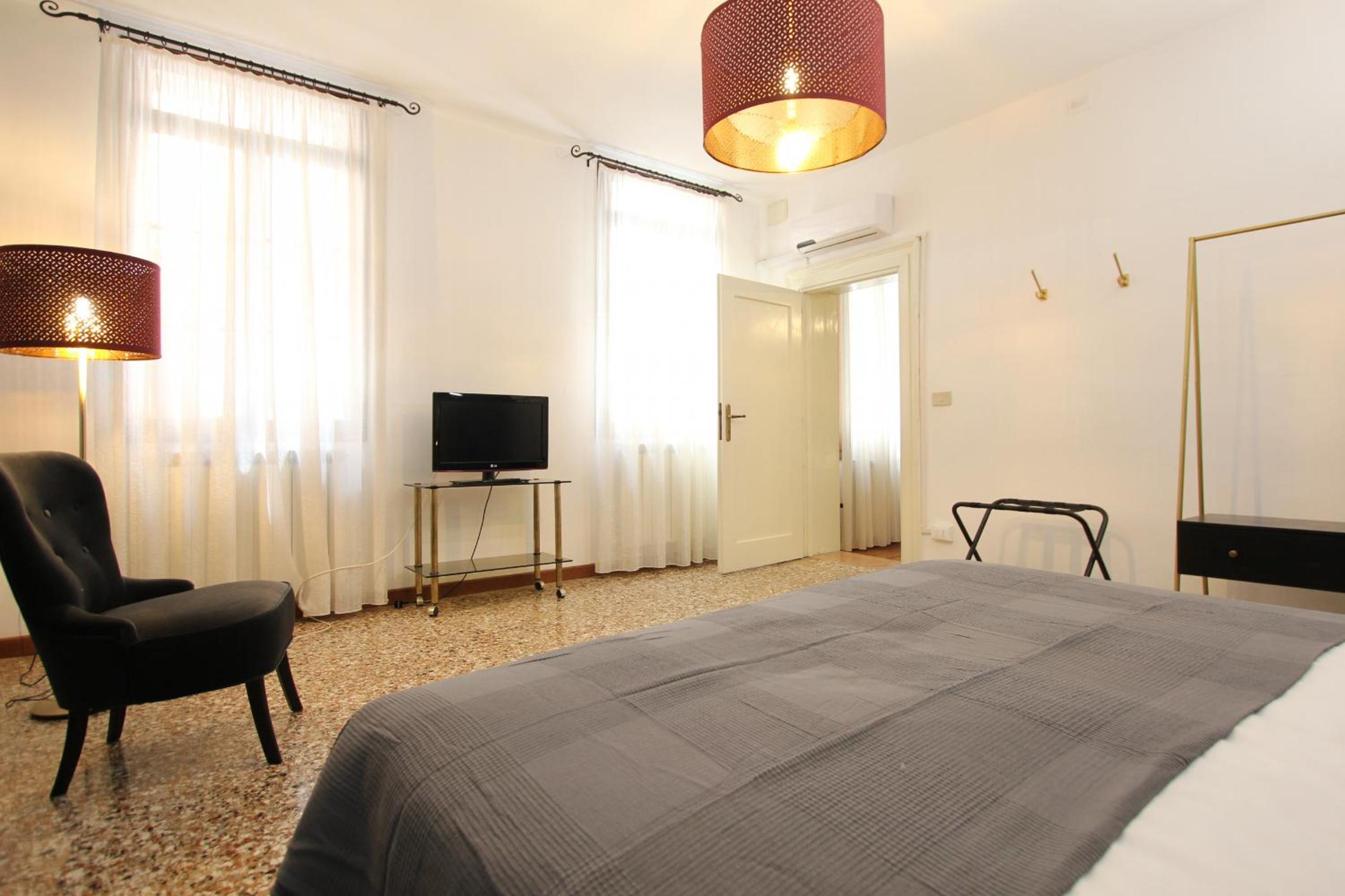 Rossini Three-Bedroom Apartment photo 1