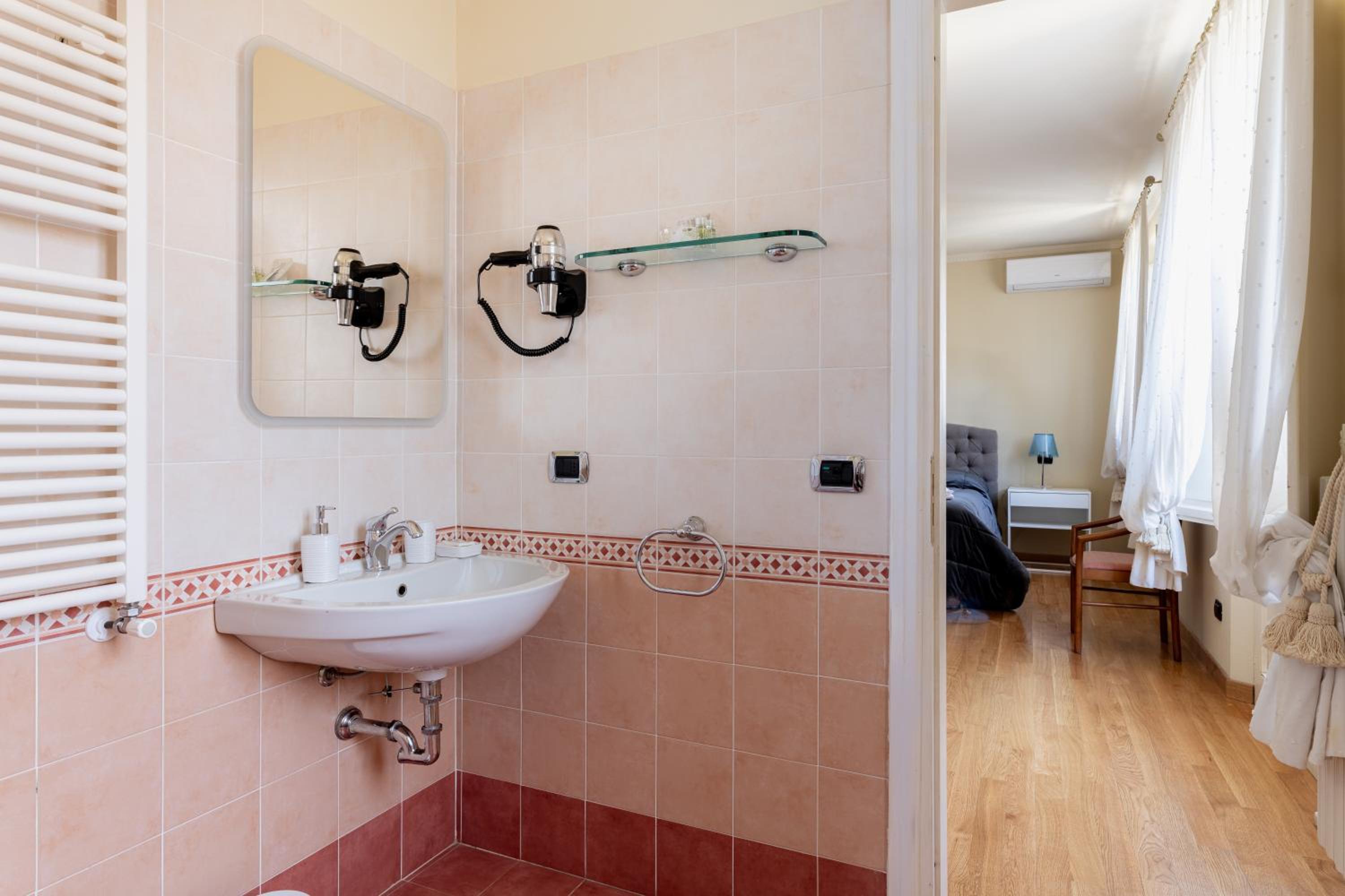 Junior Suite - Photo 15