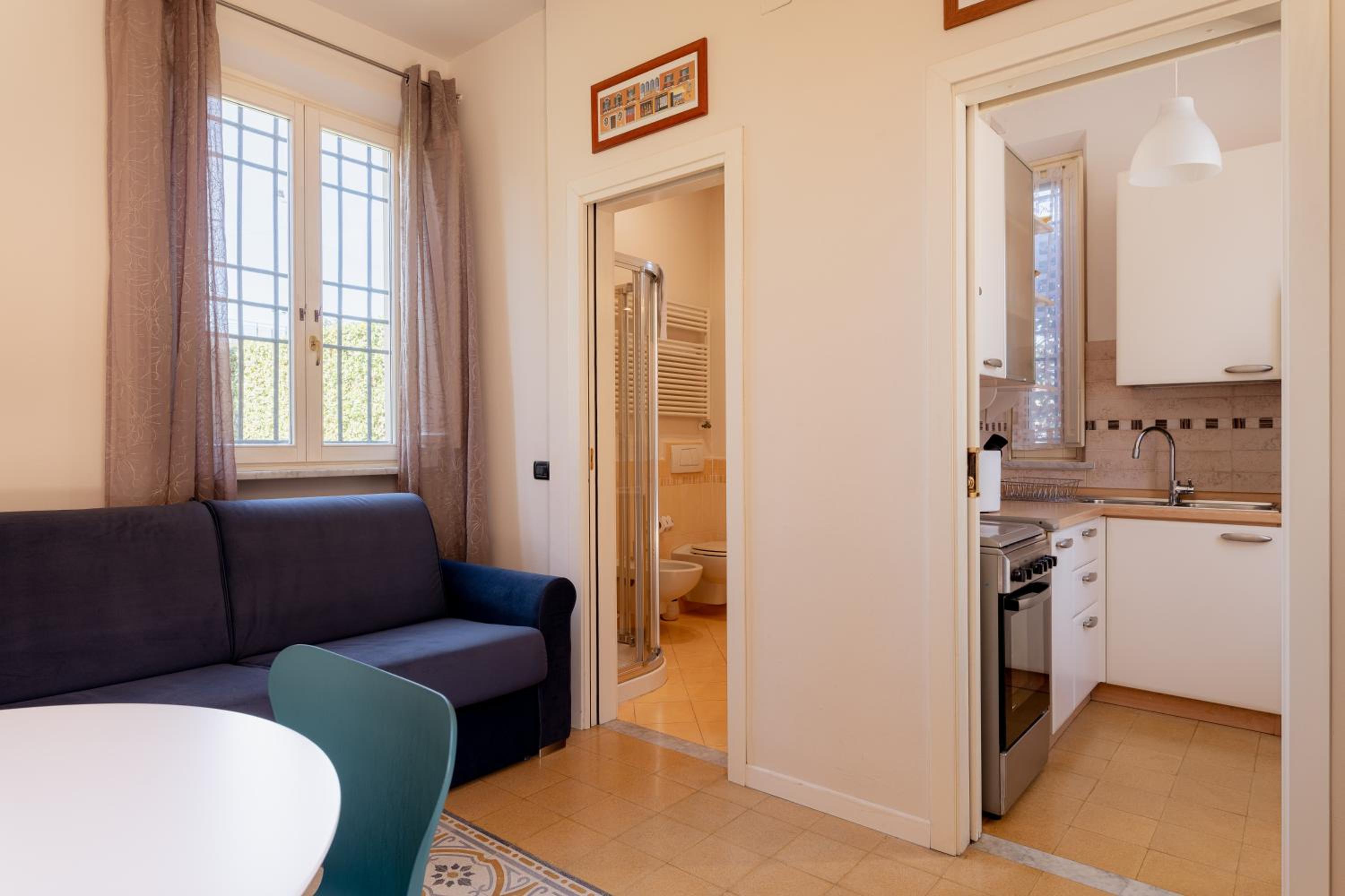 One-Bedroom Apartment - Photo 11