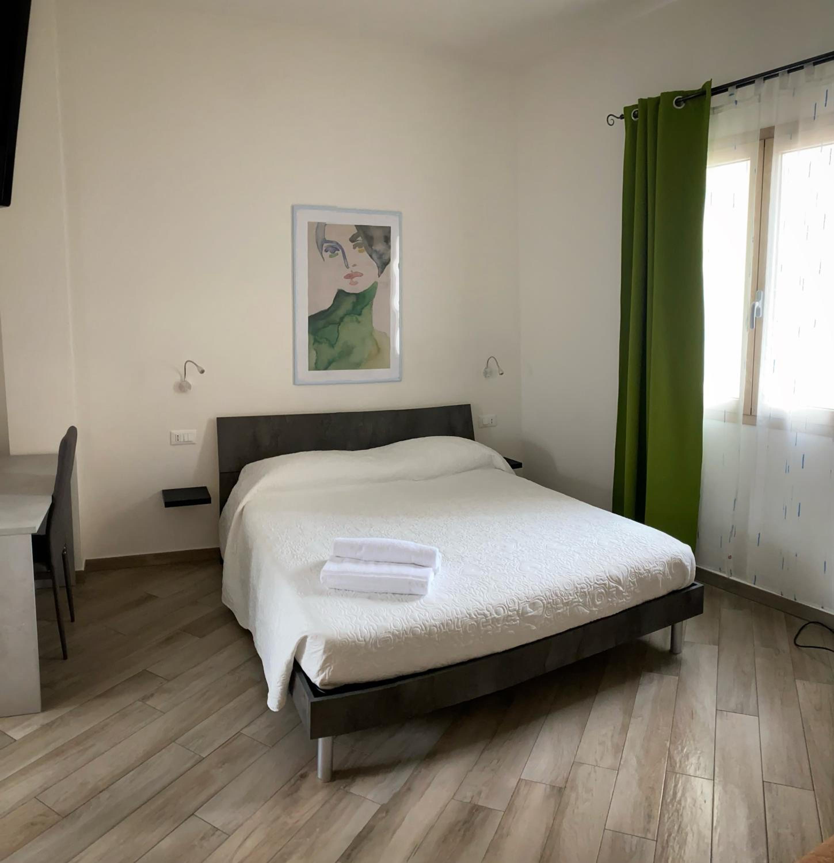 Superior King Room - Photo 2