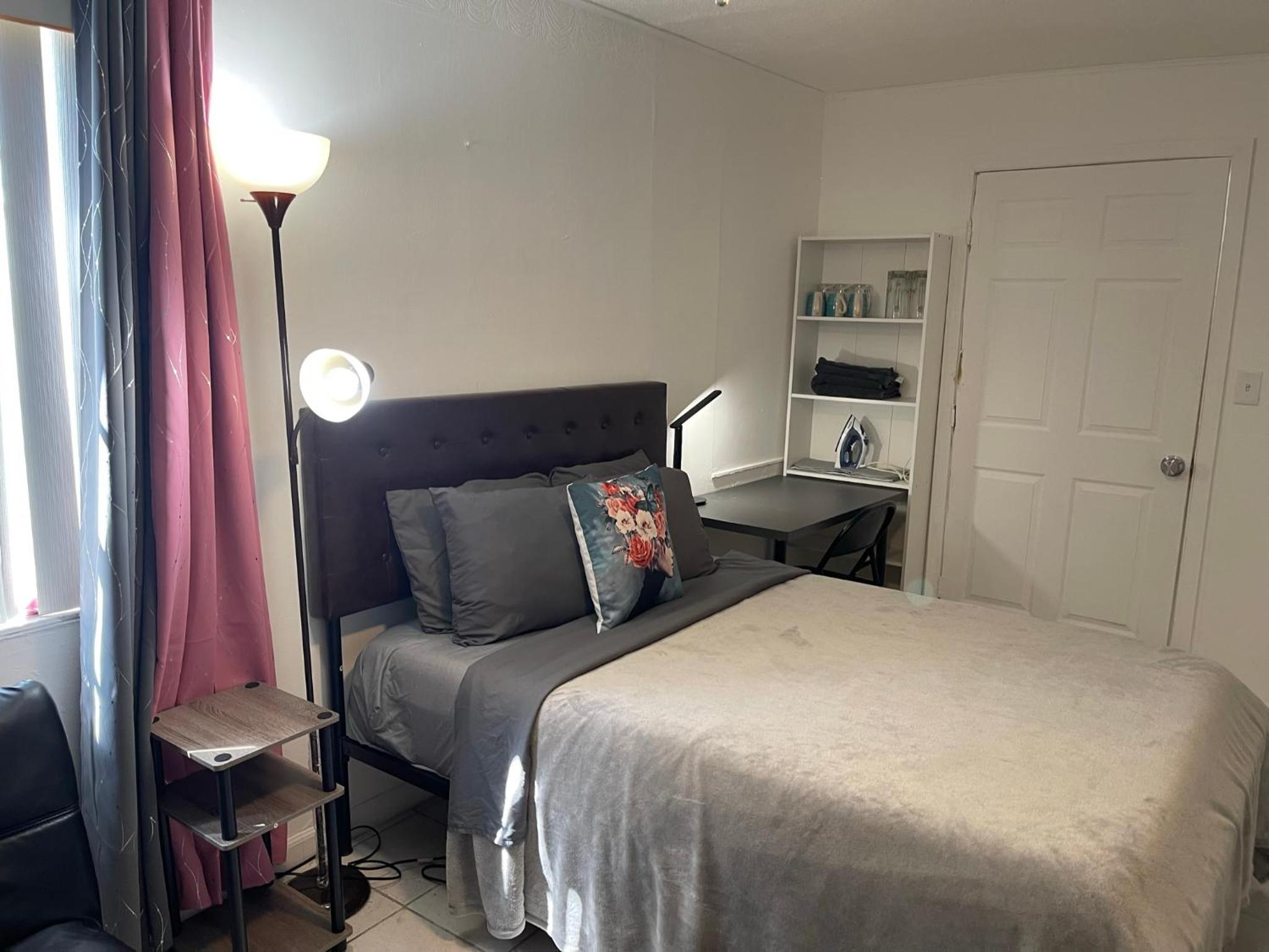 Double Room with Private Bathroom photo 1