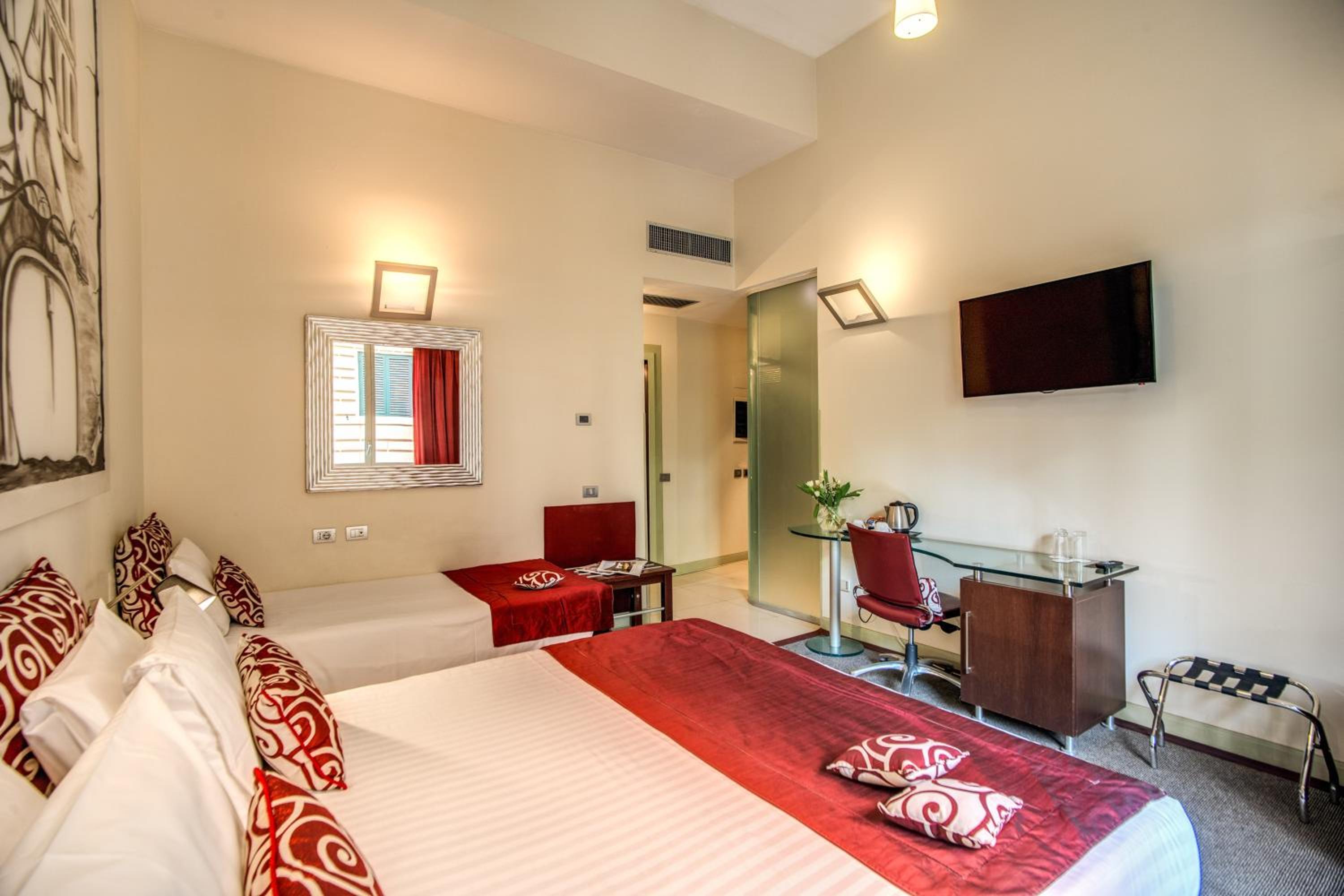 Triple Room photo 2
