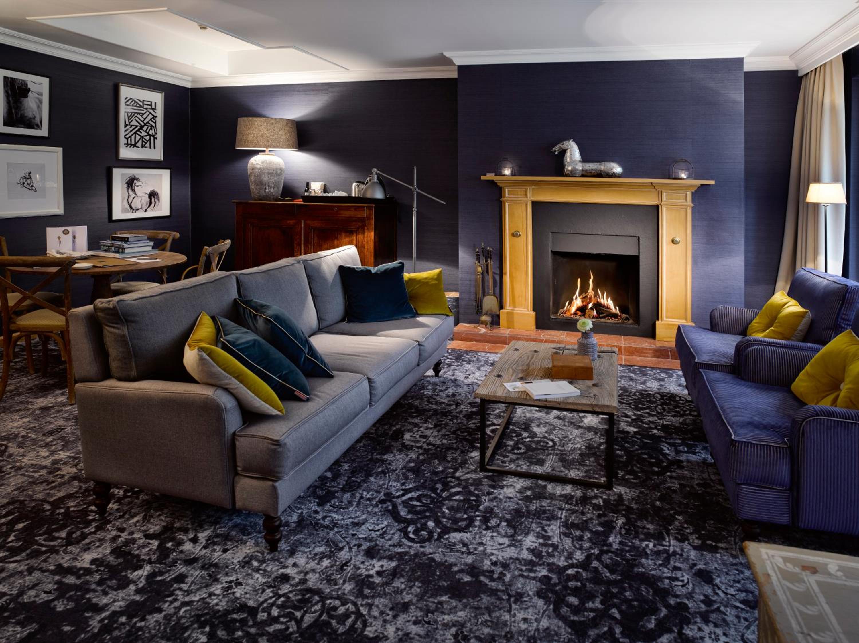 Deluxe Royal Suite - Photo 4