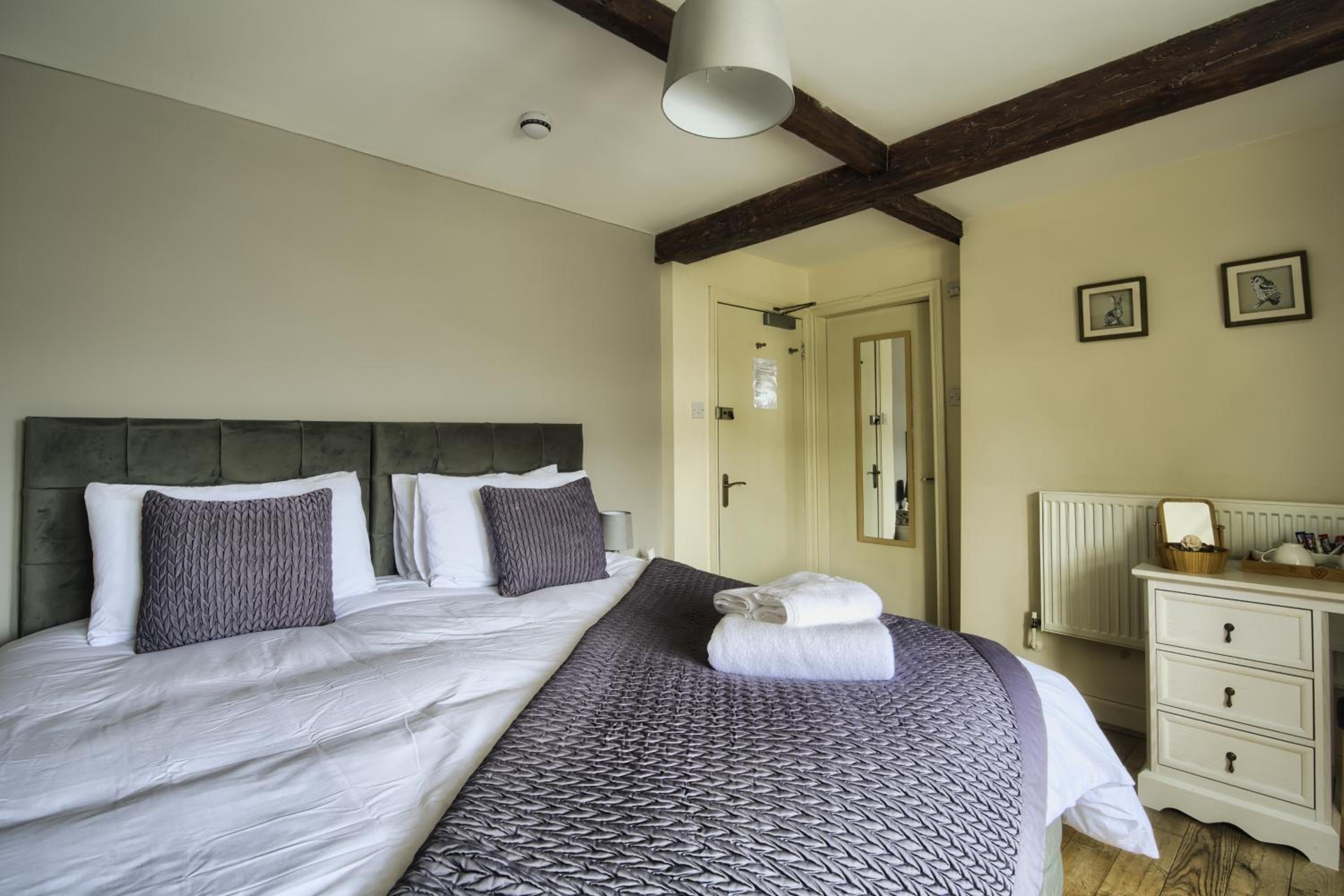Deluxe King Room photo 2