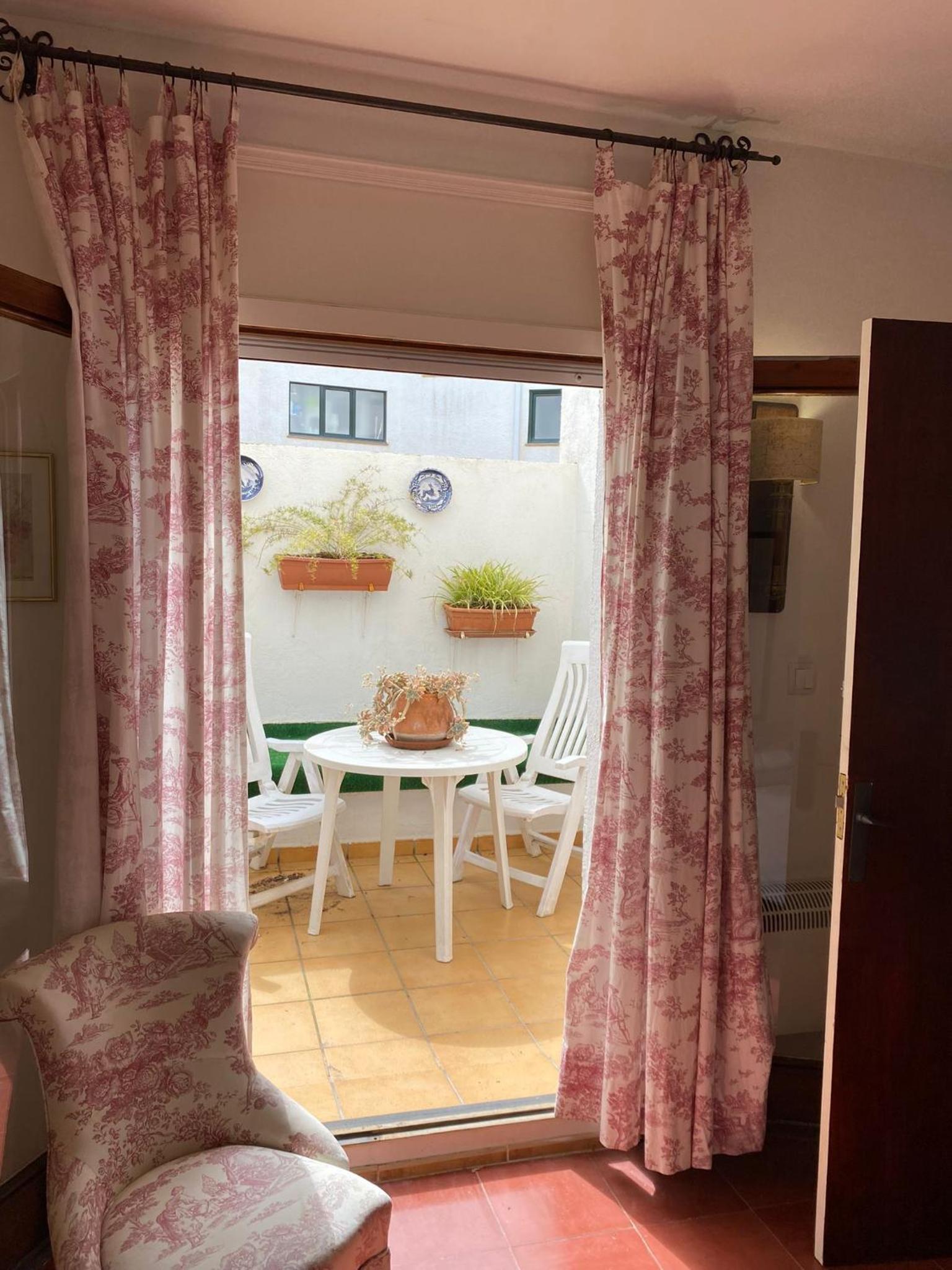 Three-Bedroom Apartment - Photo 24