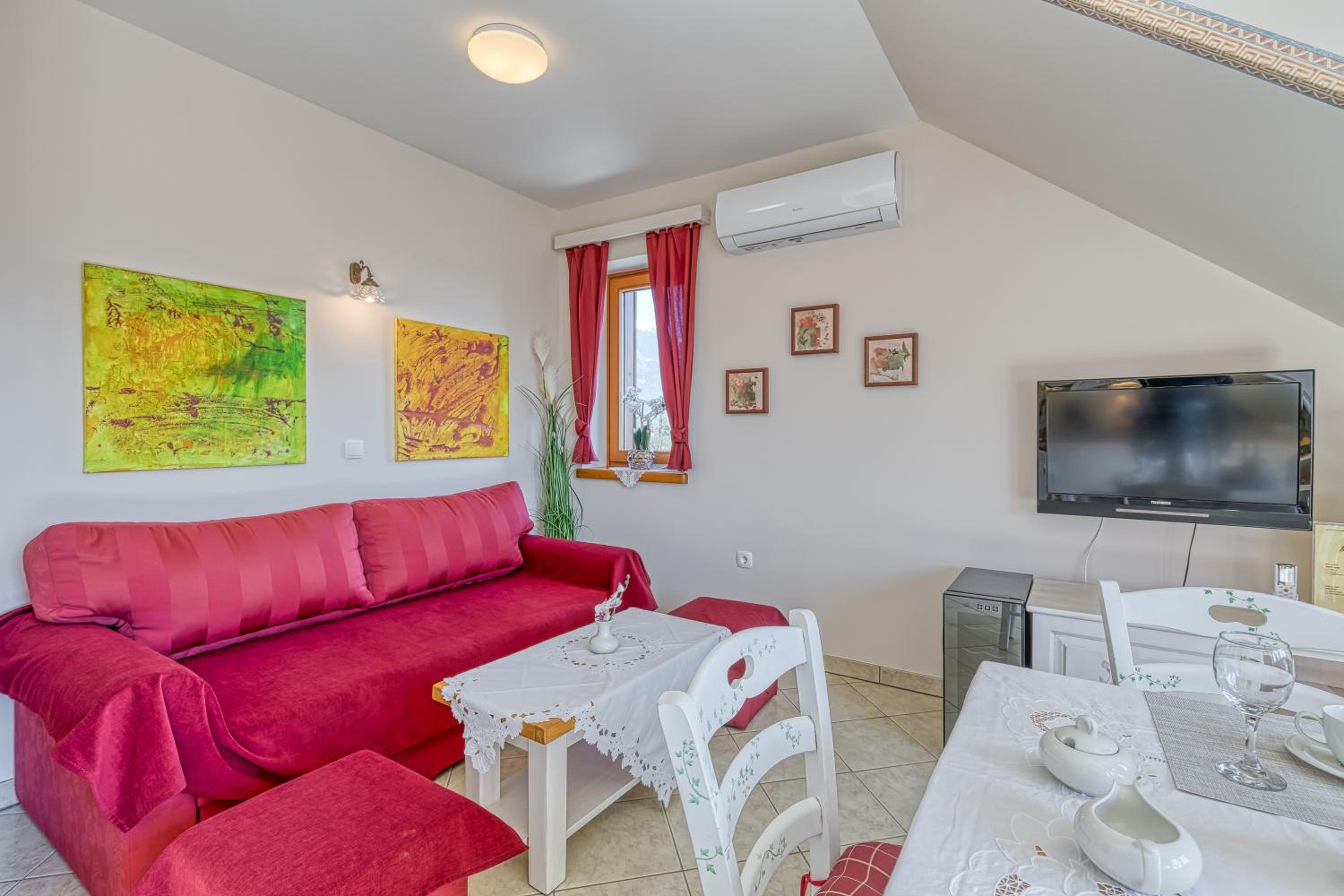 Apartment with Balcony photo 1