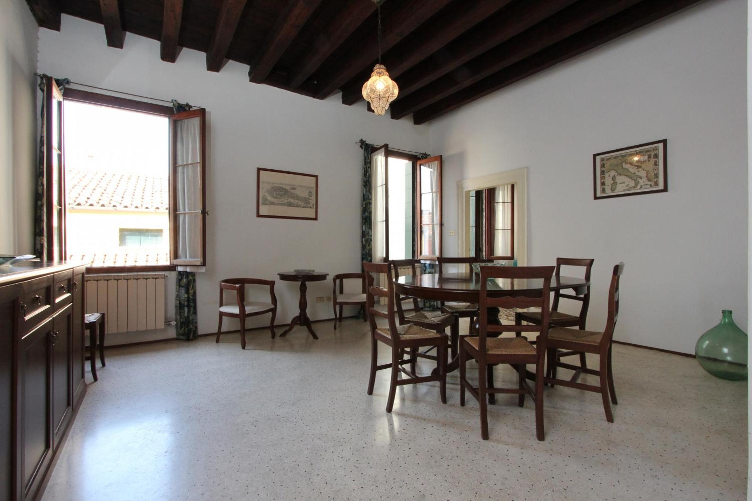 Traghetto - Two-Bedroom Apartment with Terrace photo 2