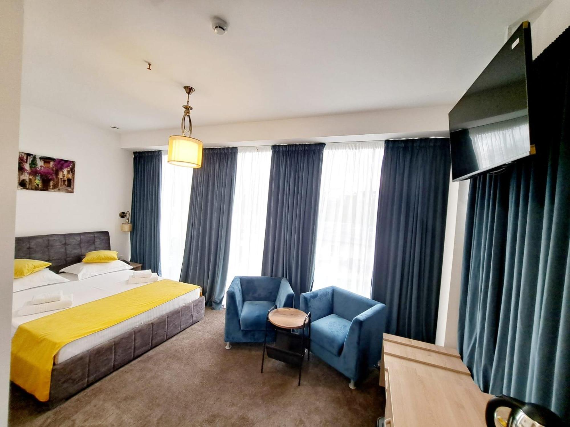 Deluxe Double Room photo 2