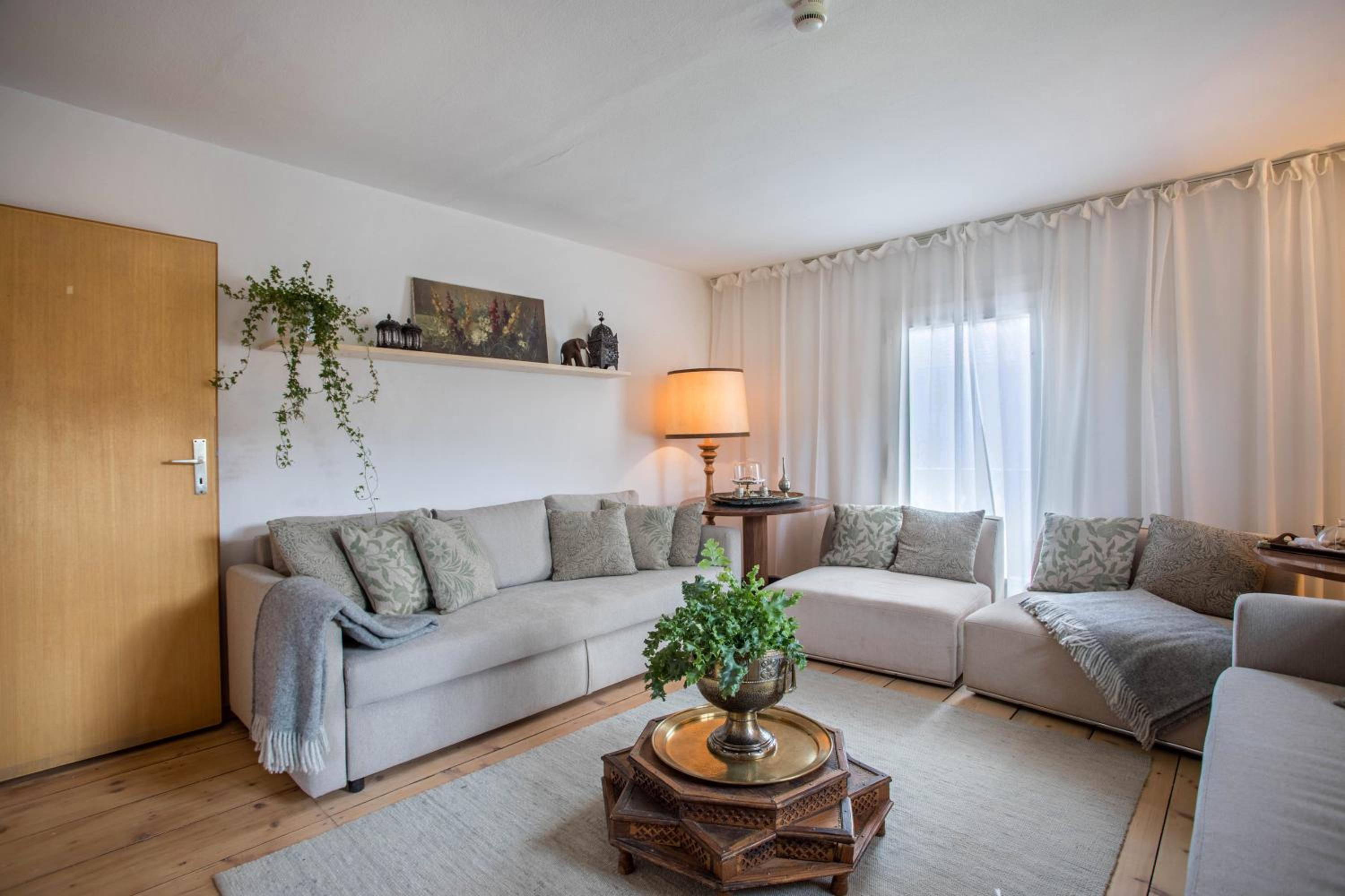Superior One-Bedroom Apartment with Balcony
