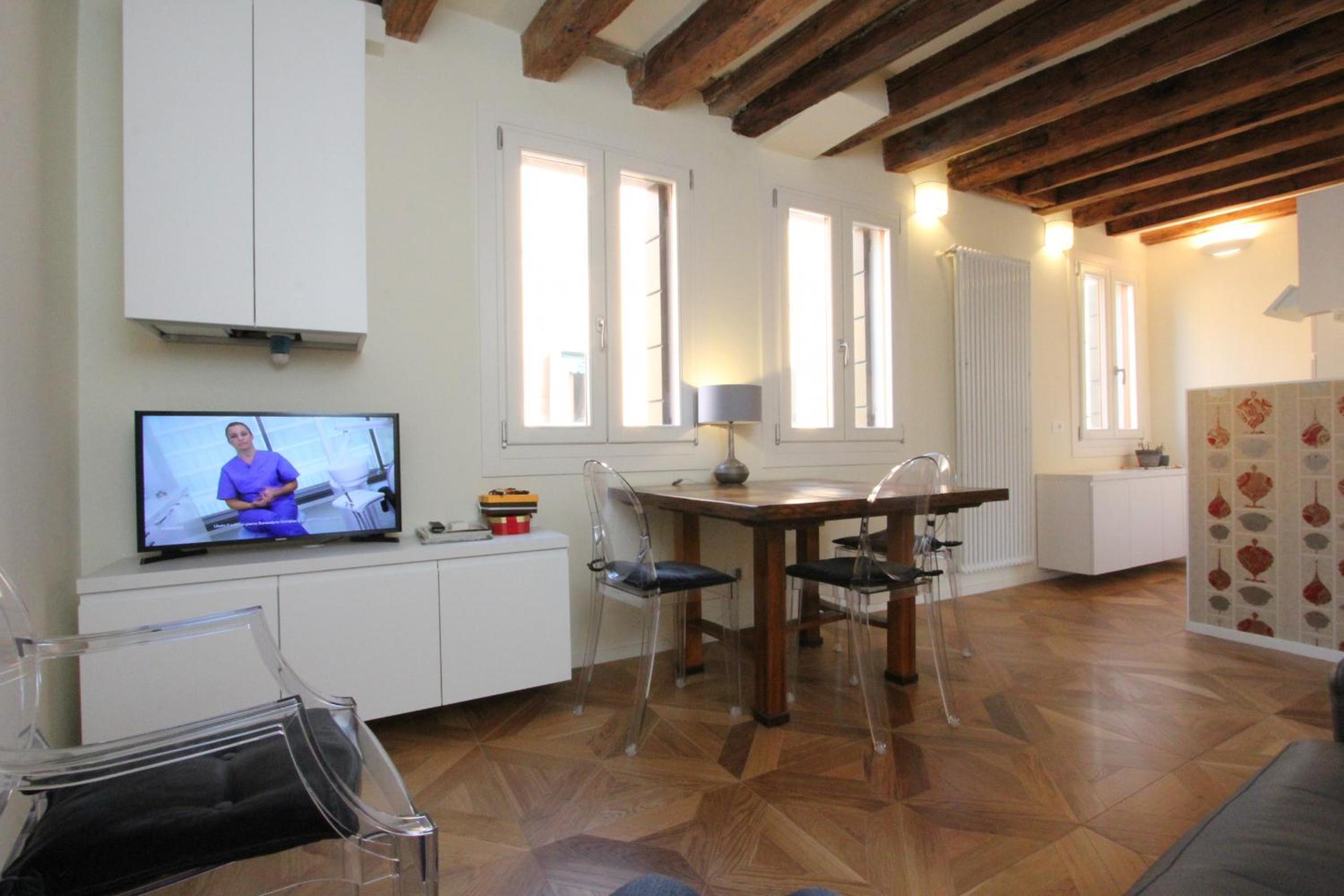 Apartment Avogaria BIS with 2 Bedrooms and Canal View photo 1
