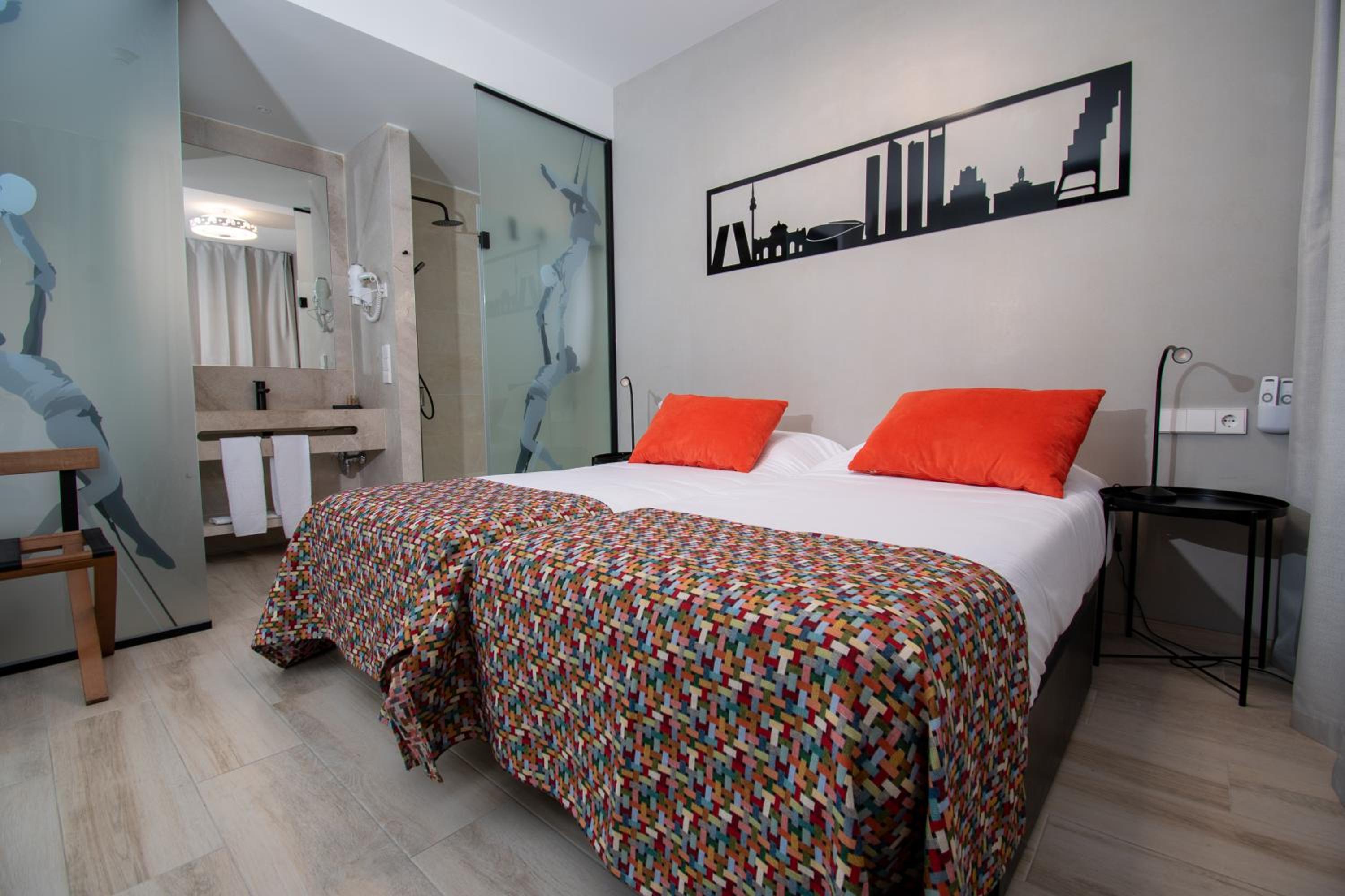 Standard Double Suite photo 3