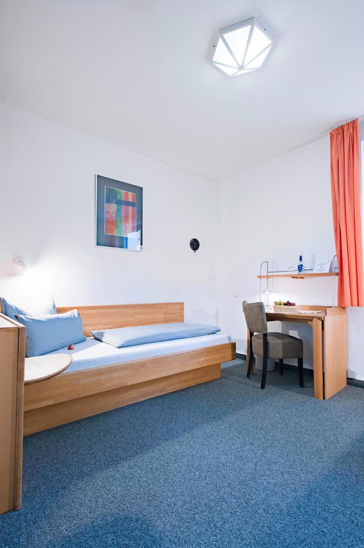 Single Room photo 2