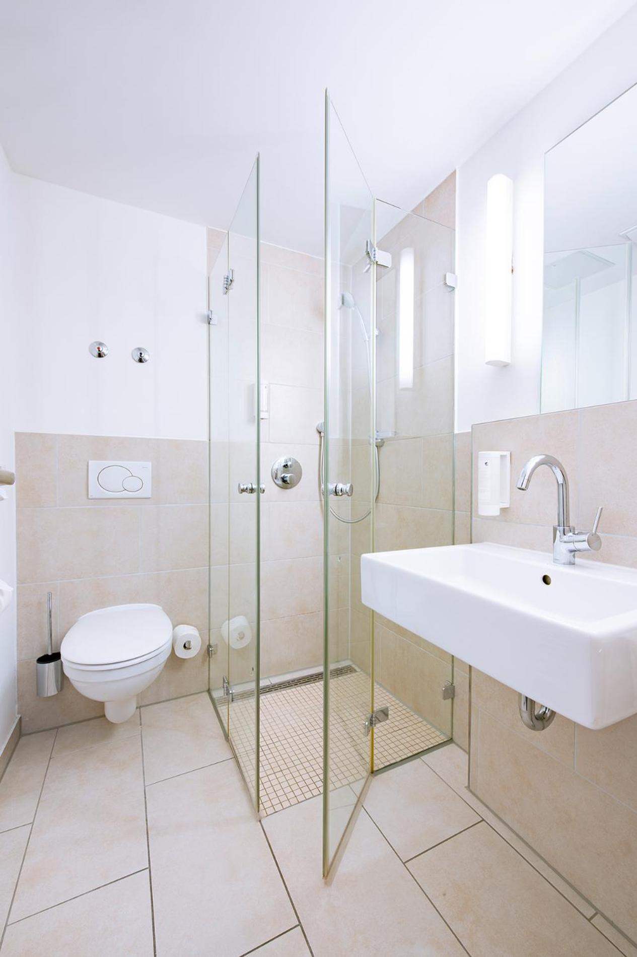 Twin Room - Photo 6