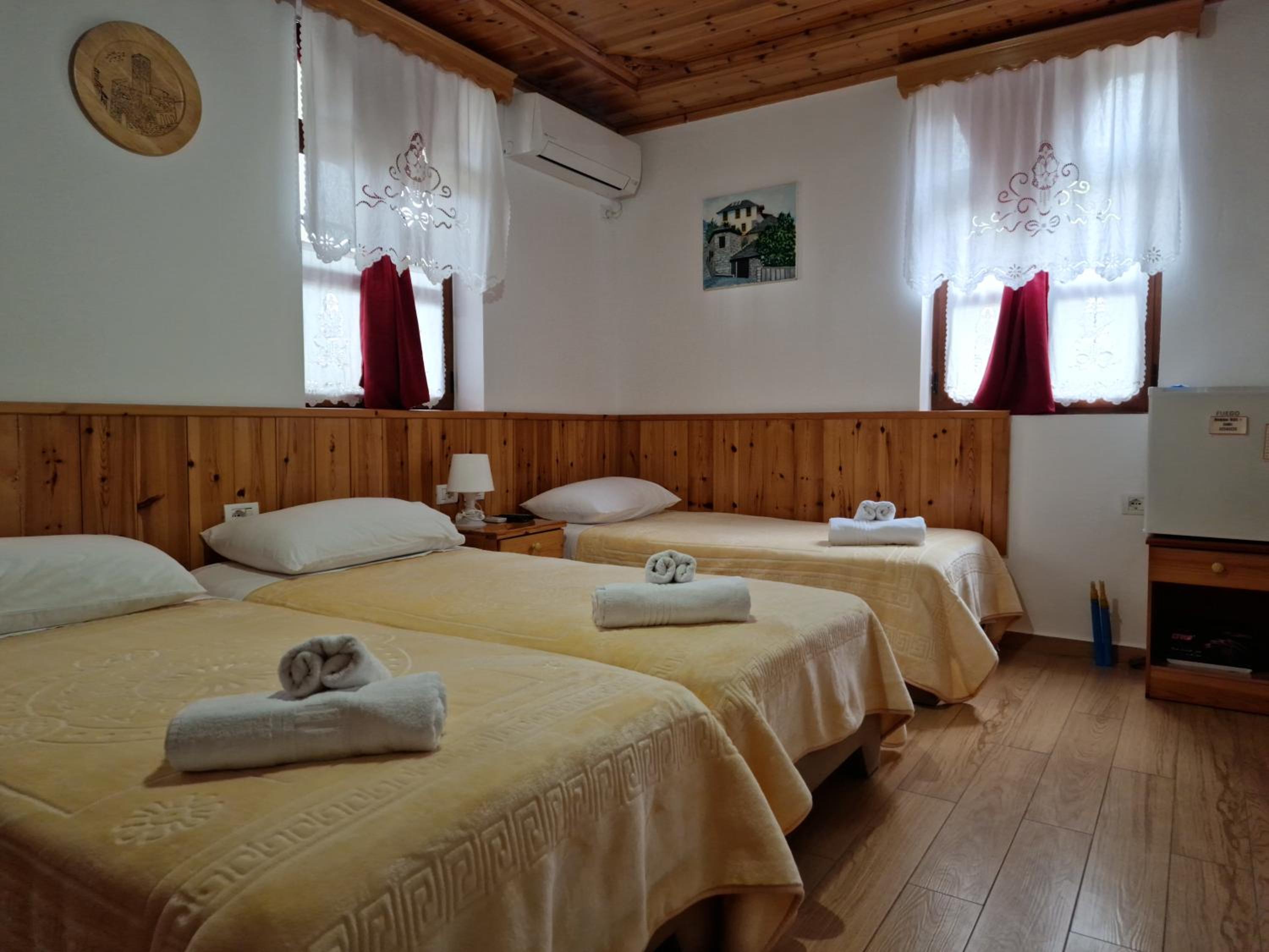 Classic Quadruple Room