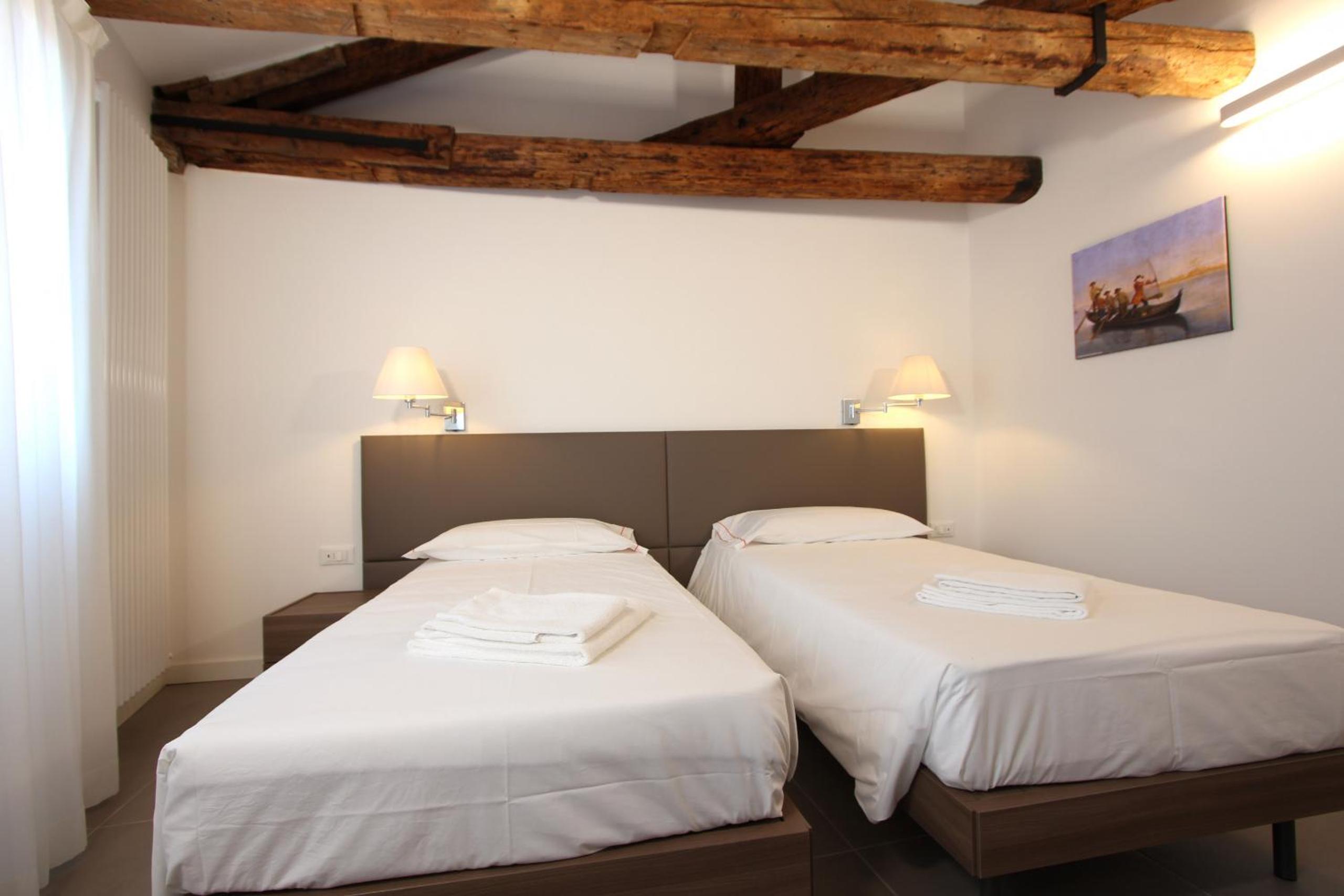 Longhi - Two-Bedroom Apartment photo 3