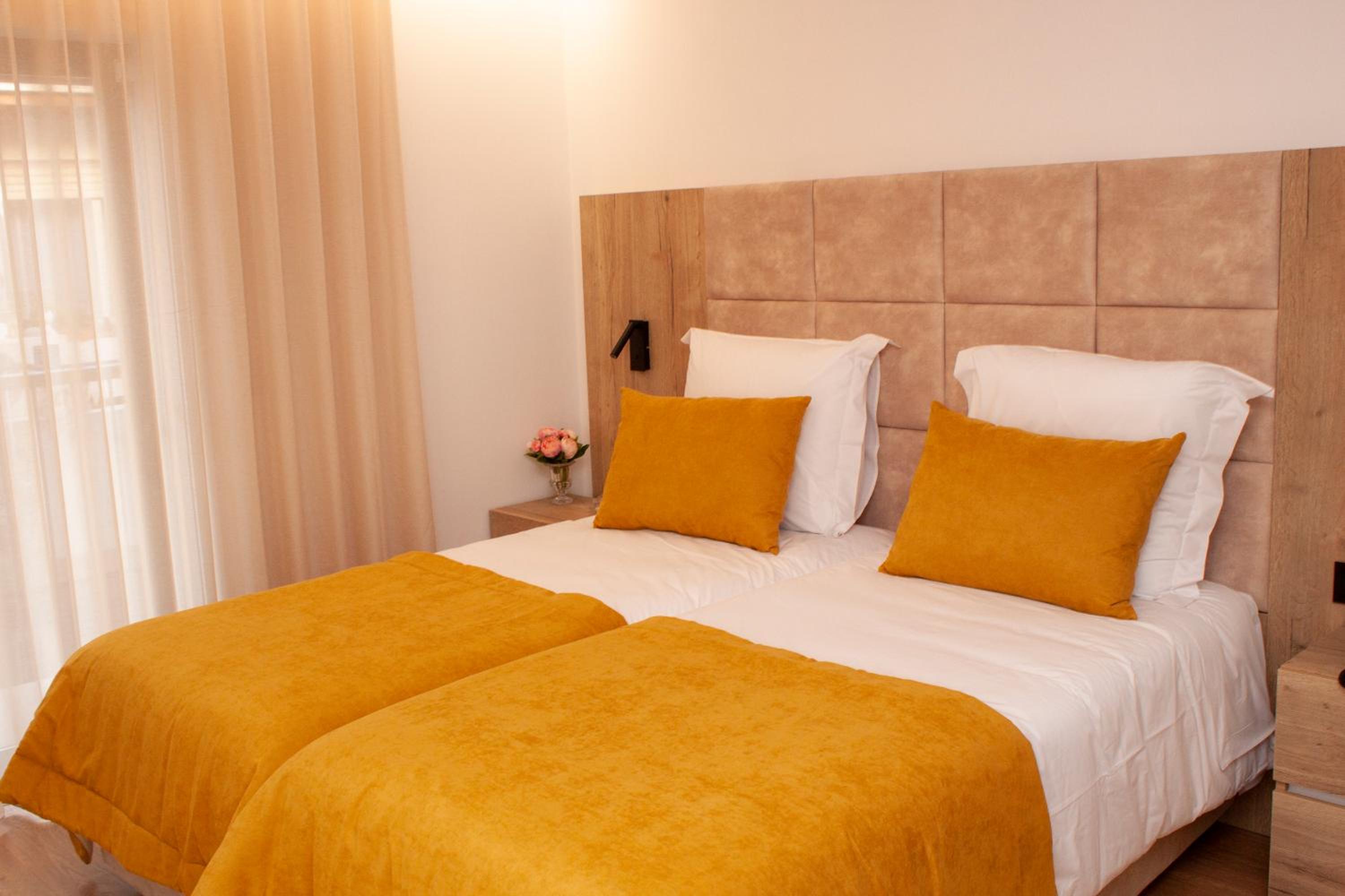 Twin Room - Photo 7