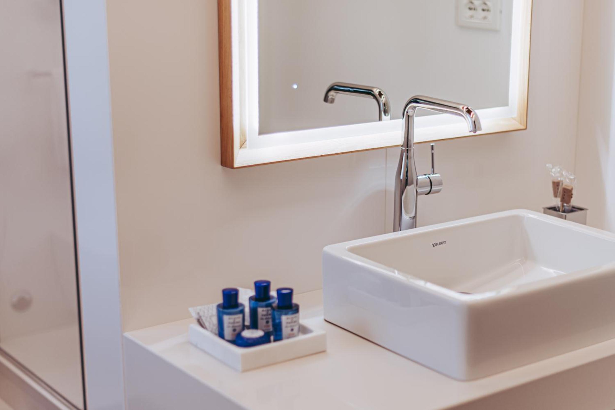 Double Room With Private Bathroom photo 3
