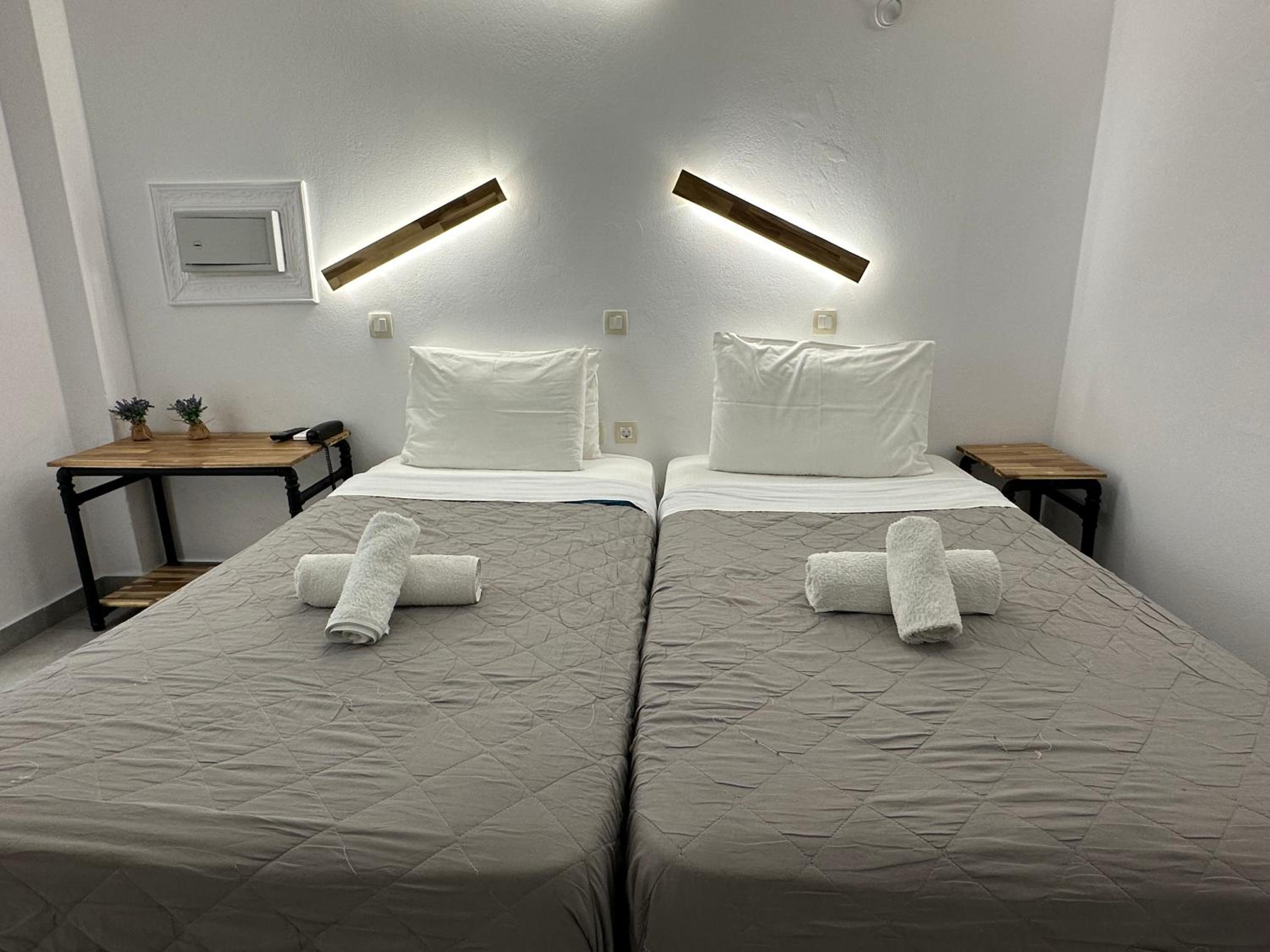 Studio (2 Adults) - Photo 9