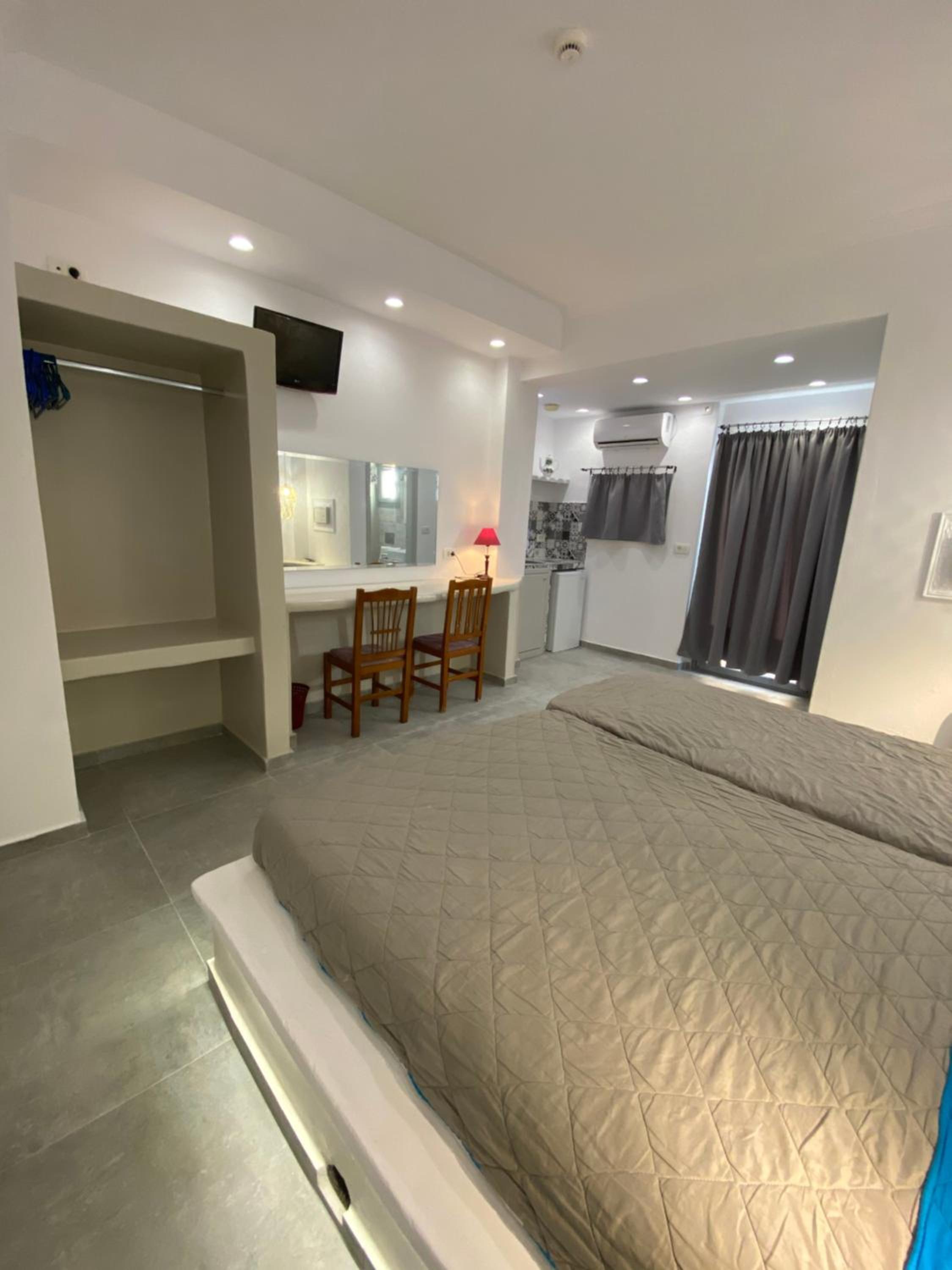 Studio (2 Adults) - Photo 5