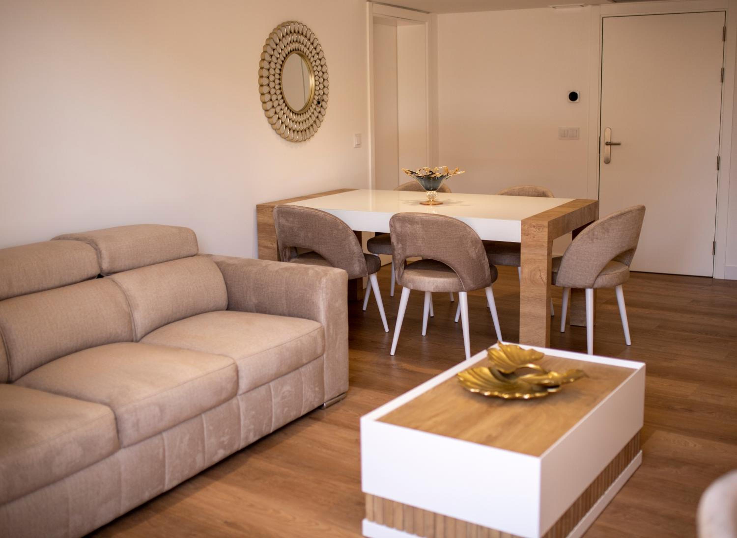 Suite with Terrace - Photo 8