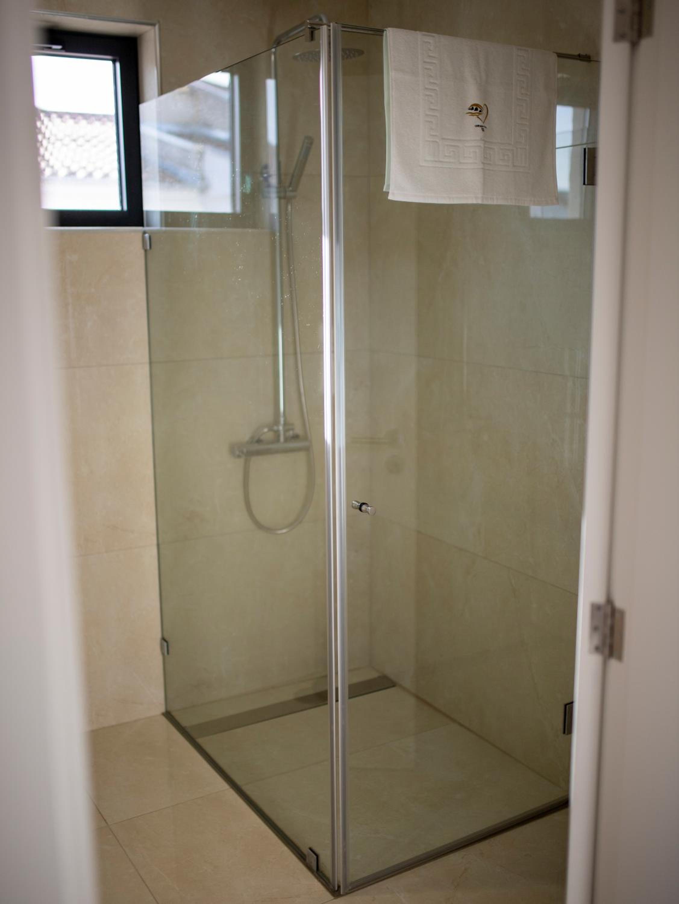 Standard Suite photo 2