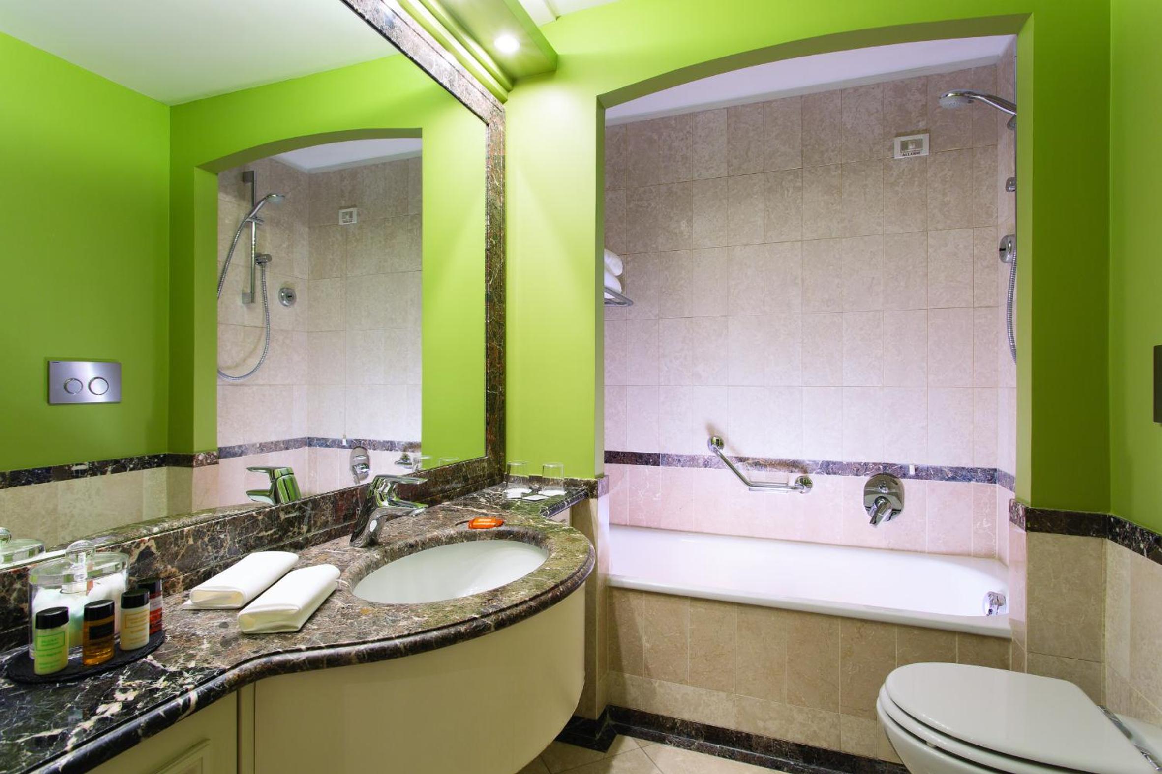 Available room