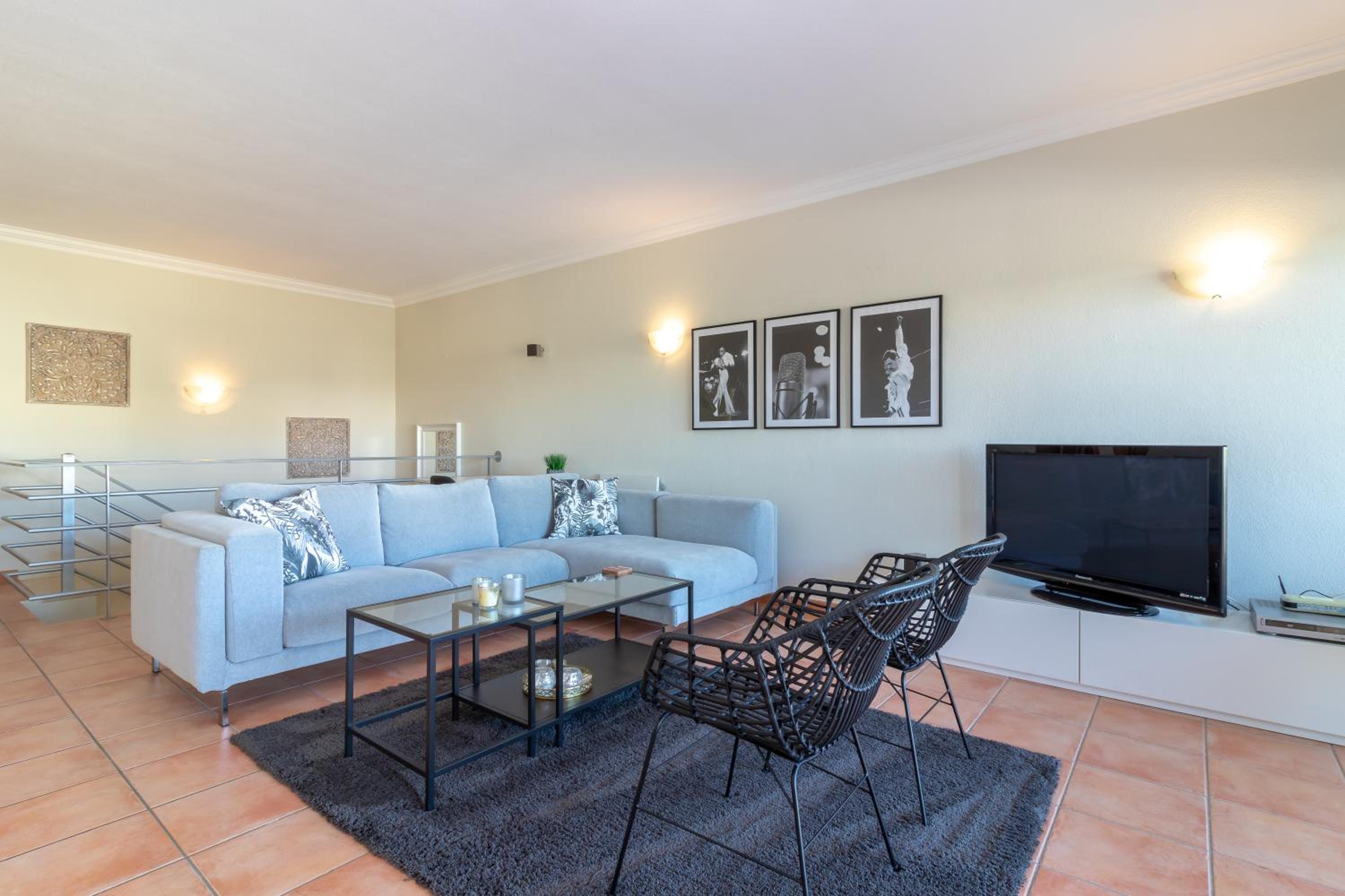 Apartment with Balcony