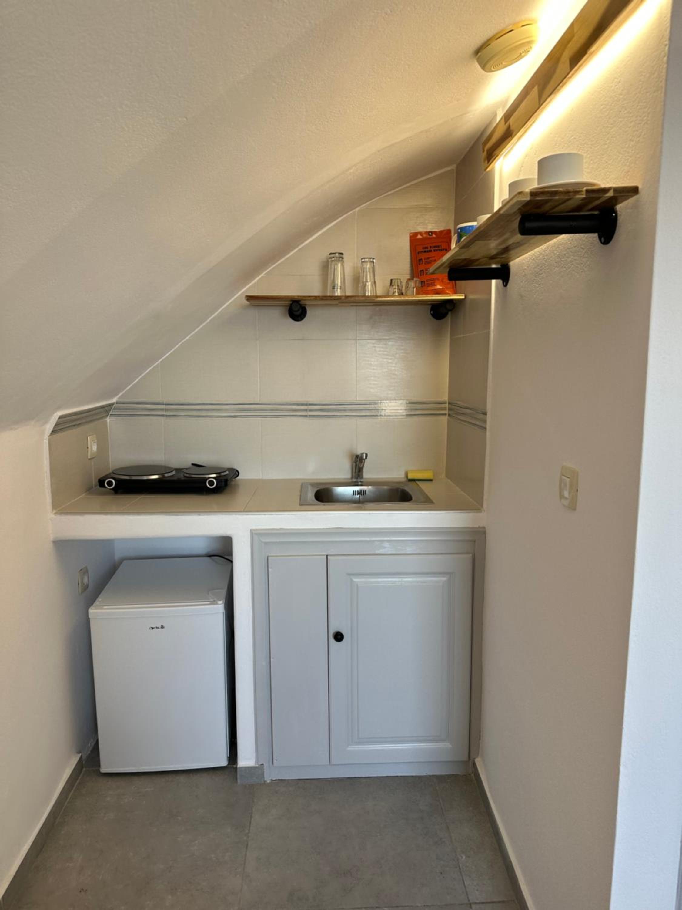 Superior Studio with Outdoor Jetted Tub - Photo 11