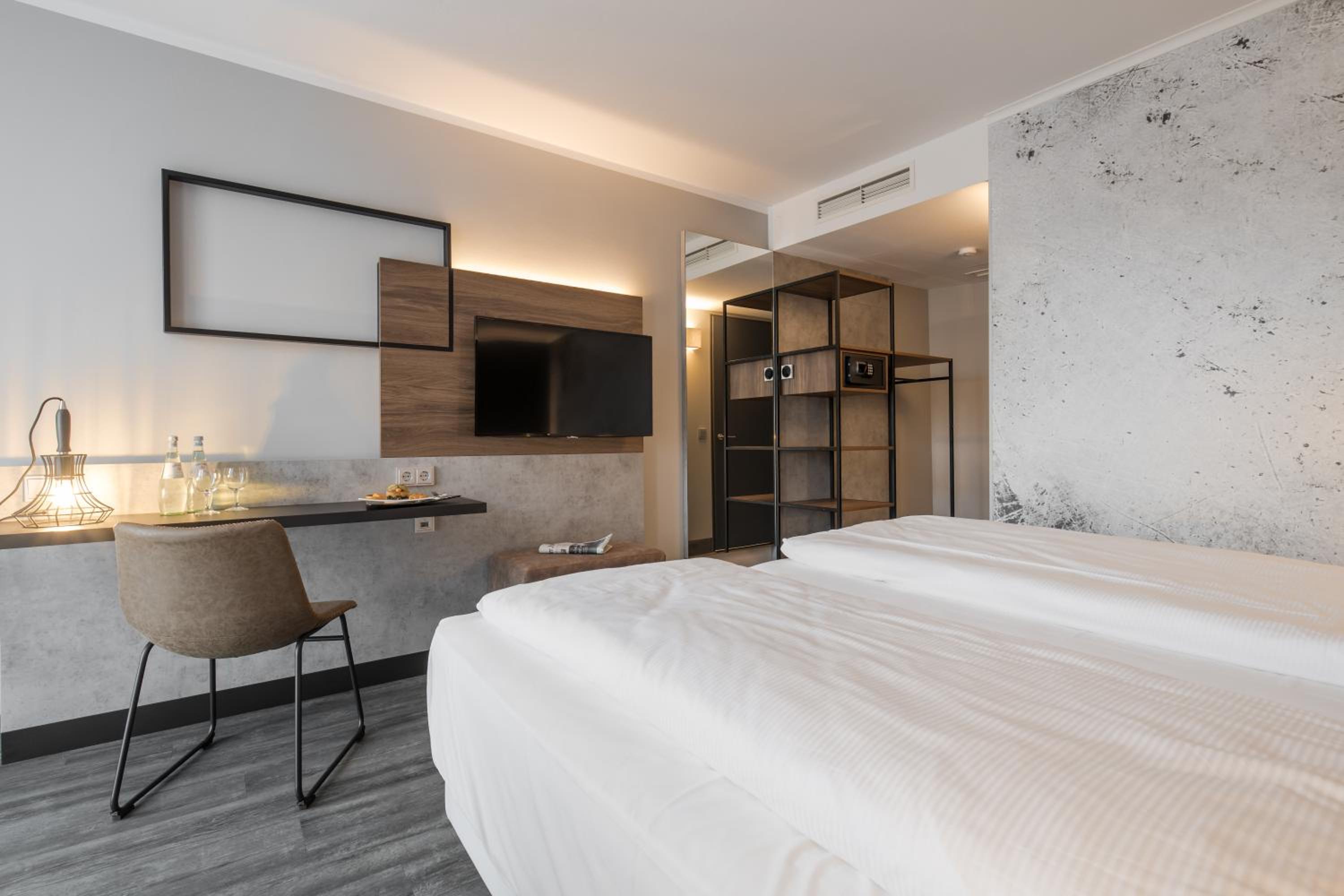 Double Room - Photo 2