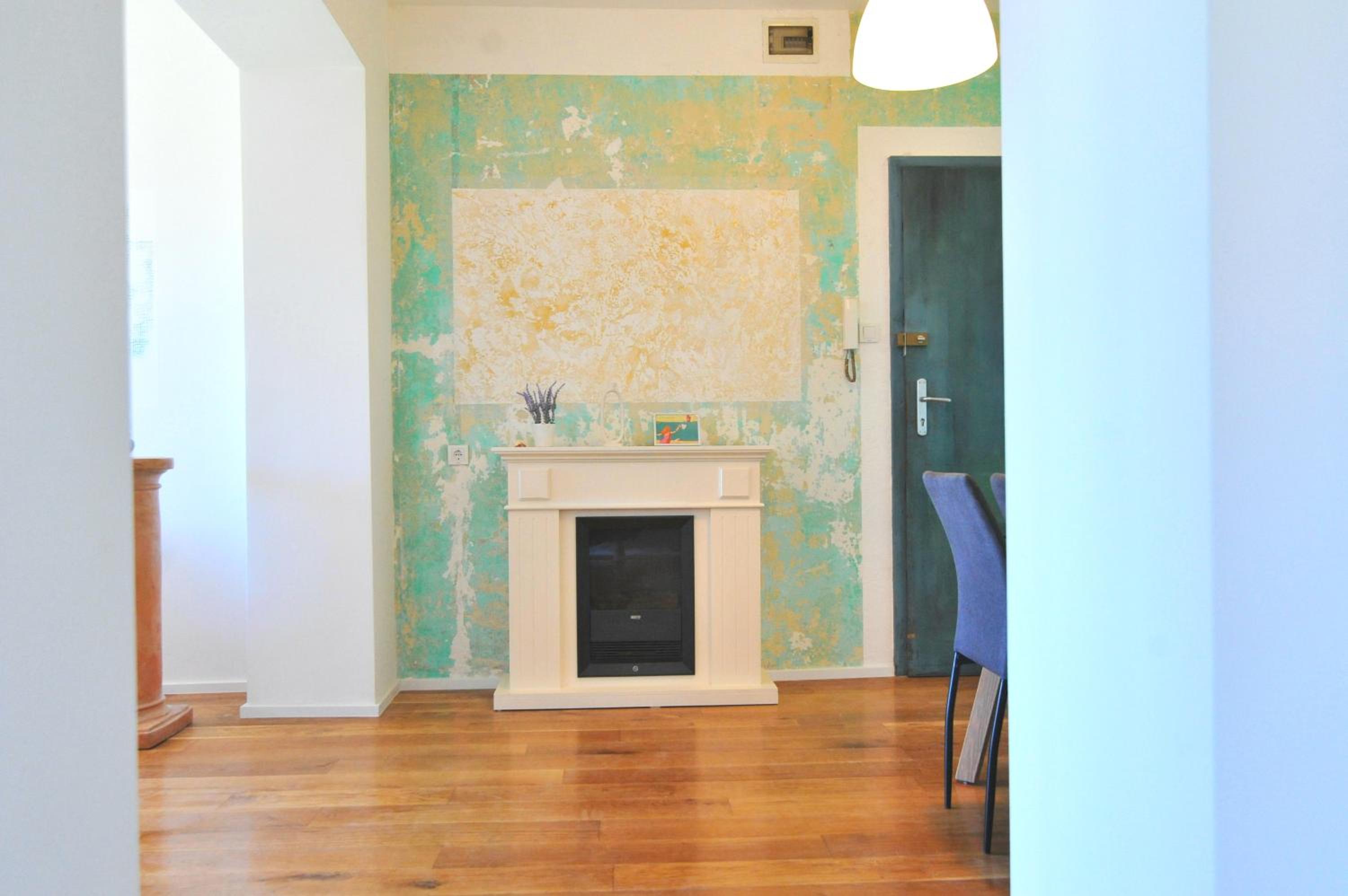 One-Bedroom Apartment - Photo 10