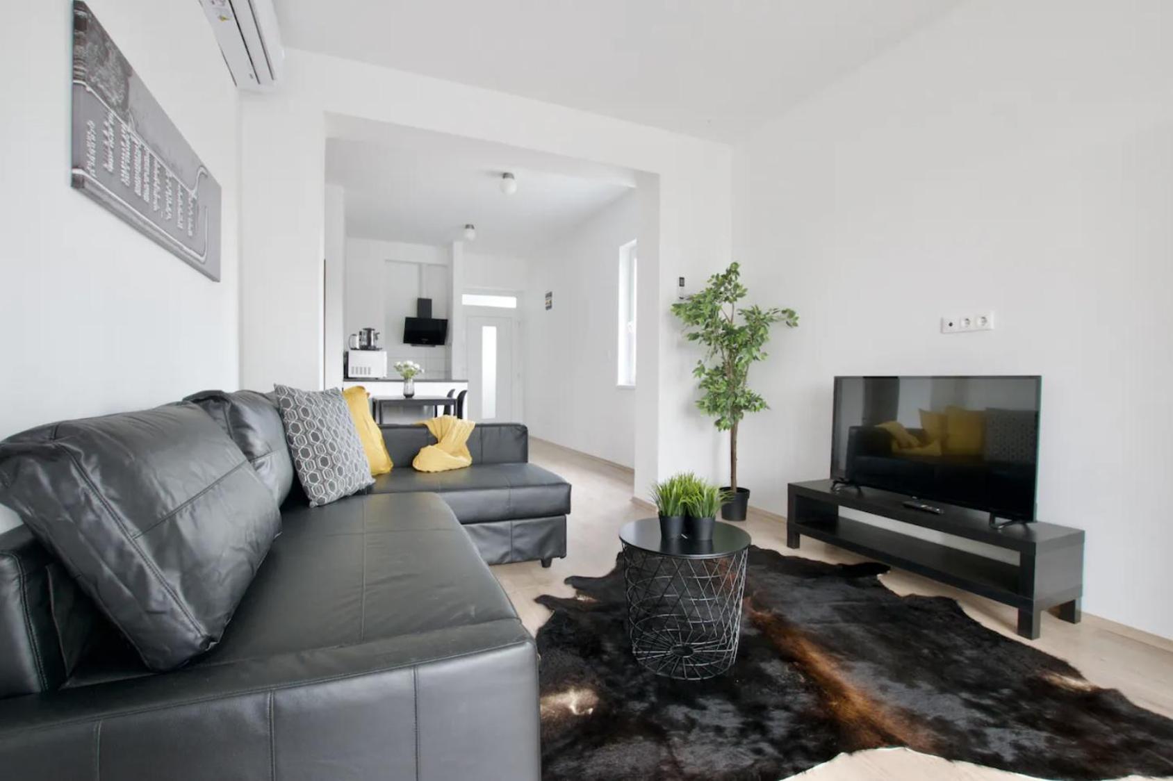 Two-Bedroom Suite photo 1