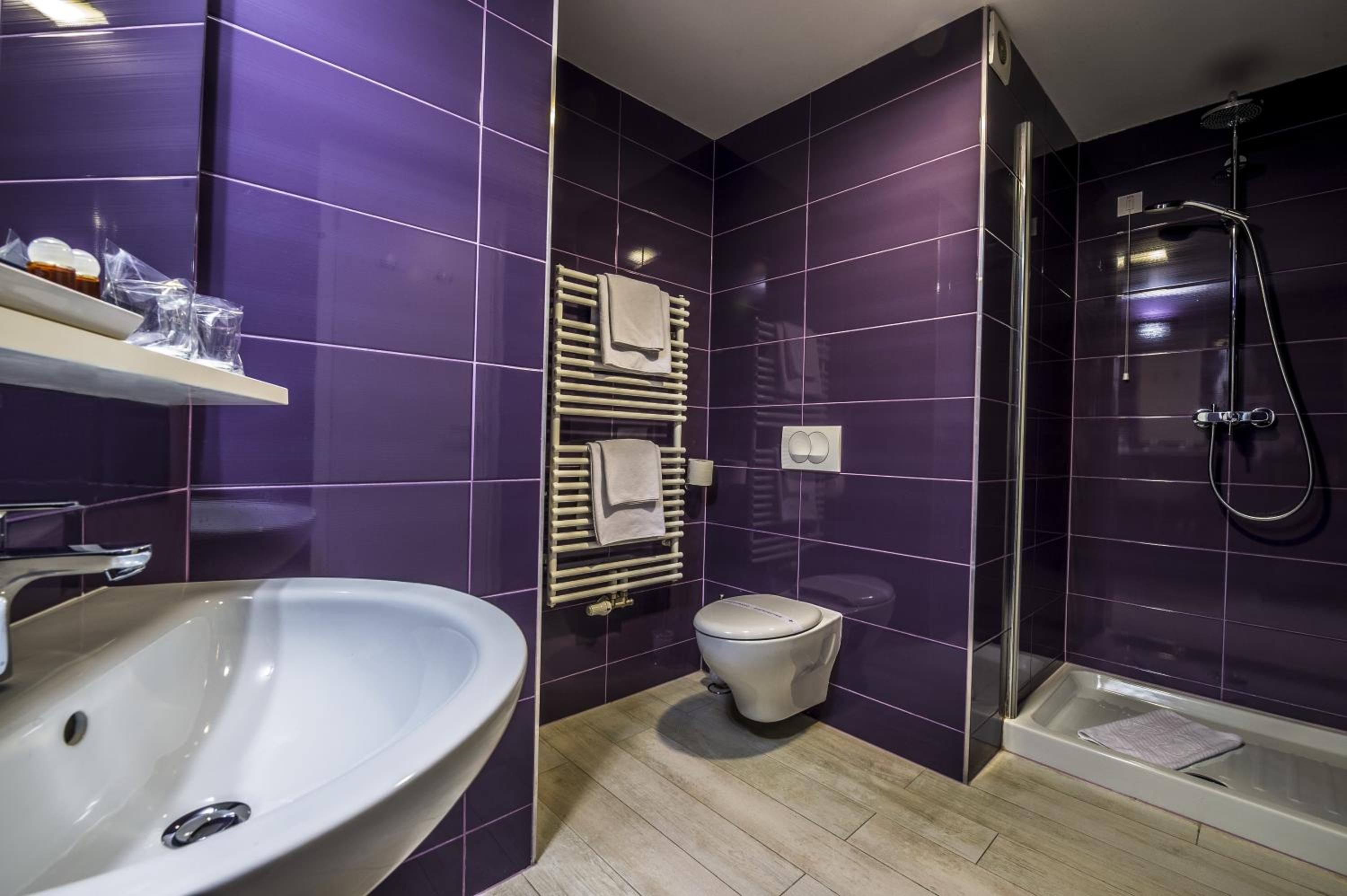 Double Room - Photo 4