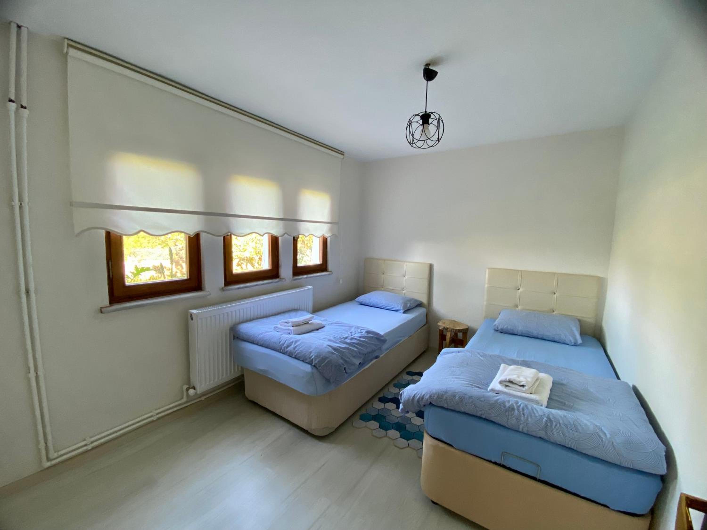 Two-Bedroom Apartment - Photo 9