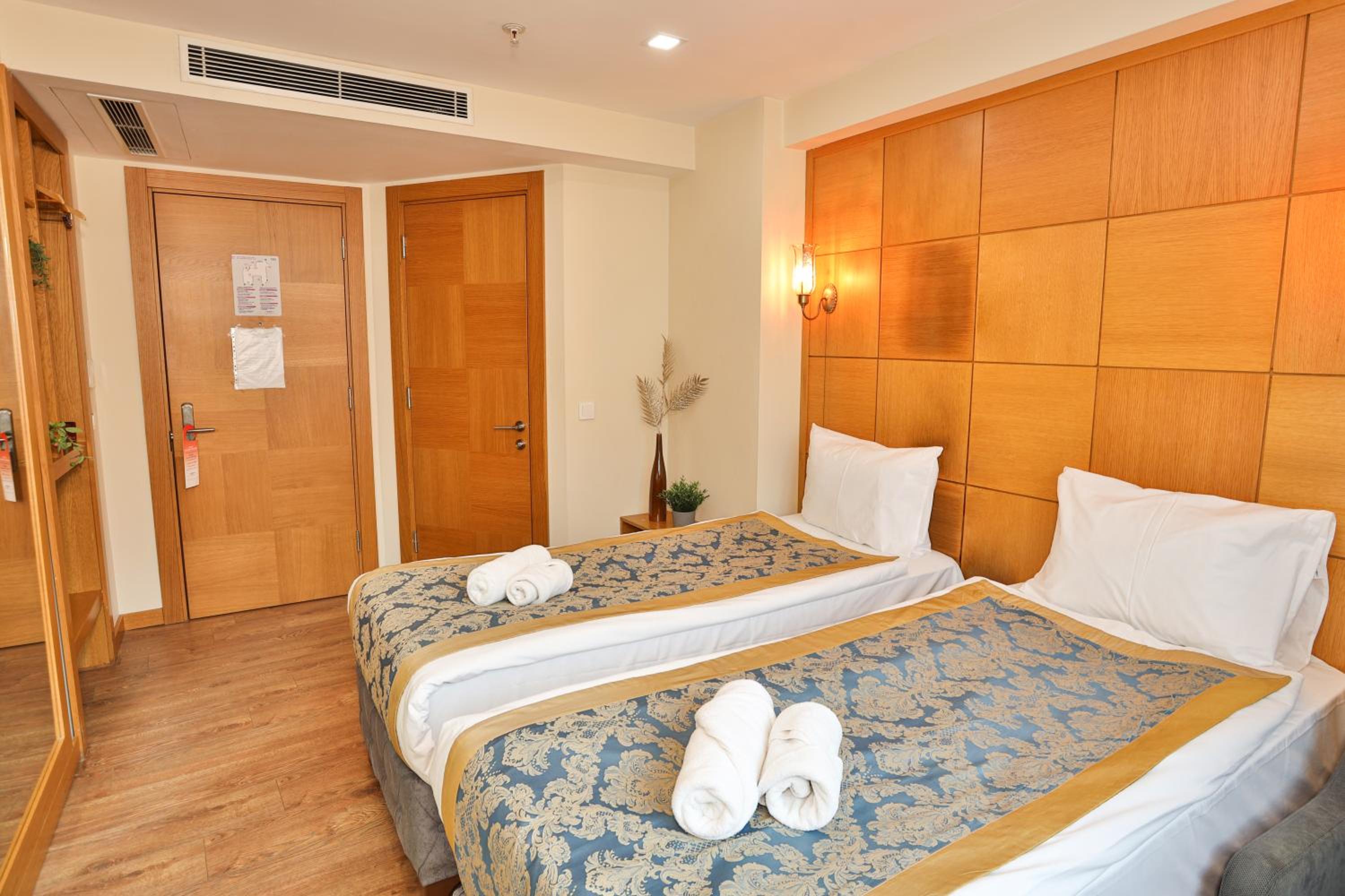 Economy Double or Twin Room photo 1