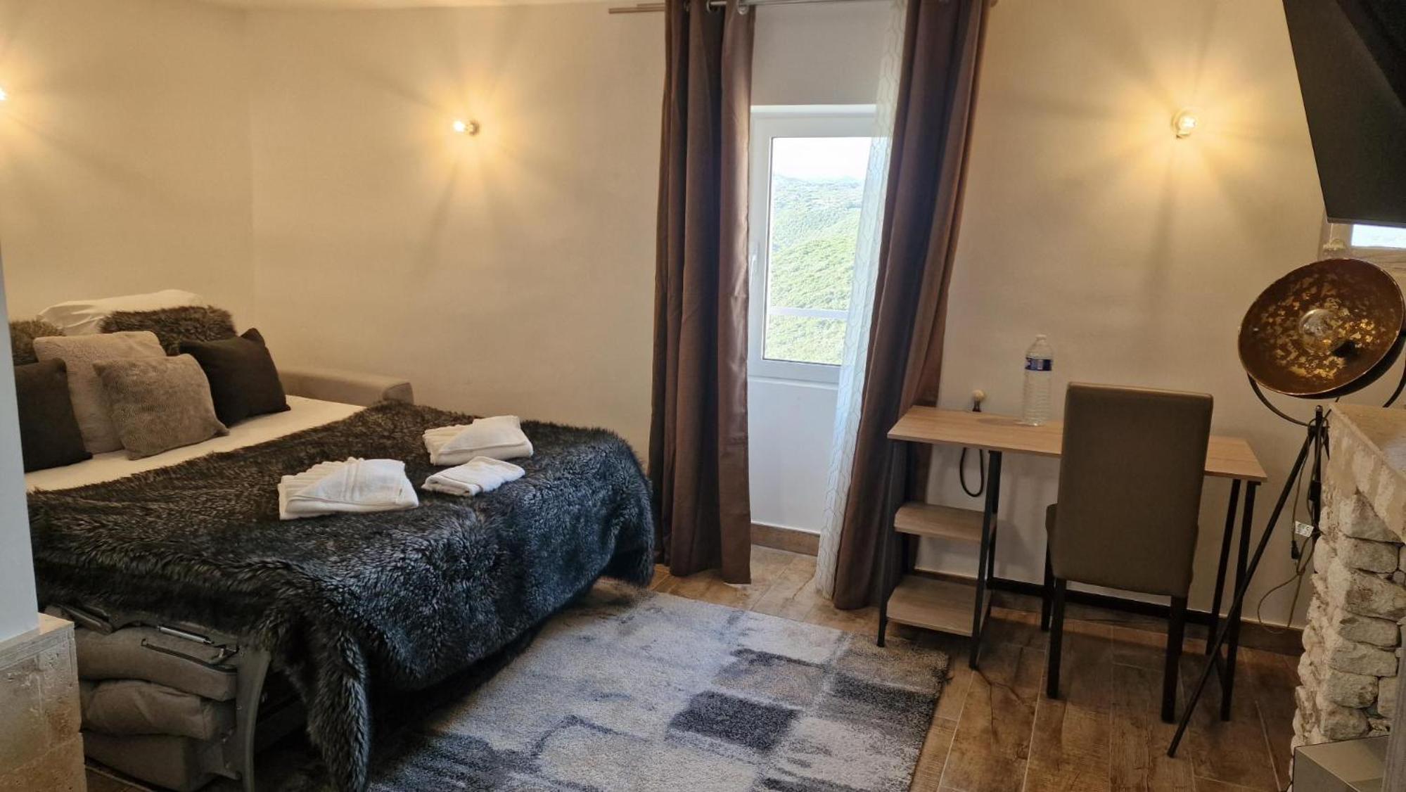 Double Room photo 3