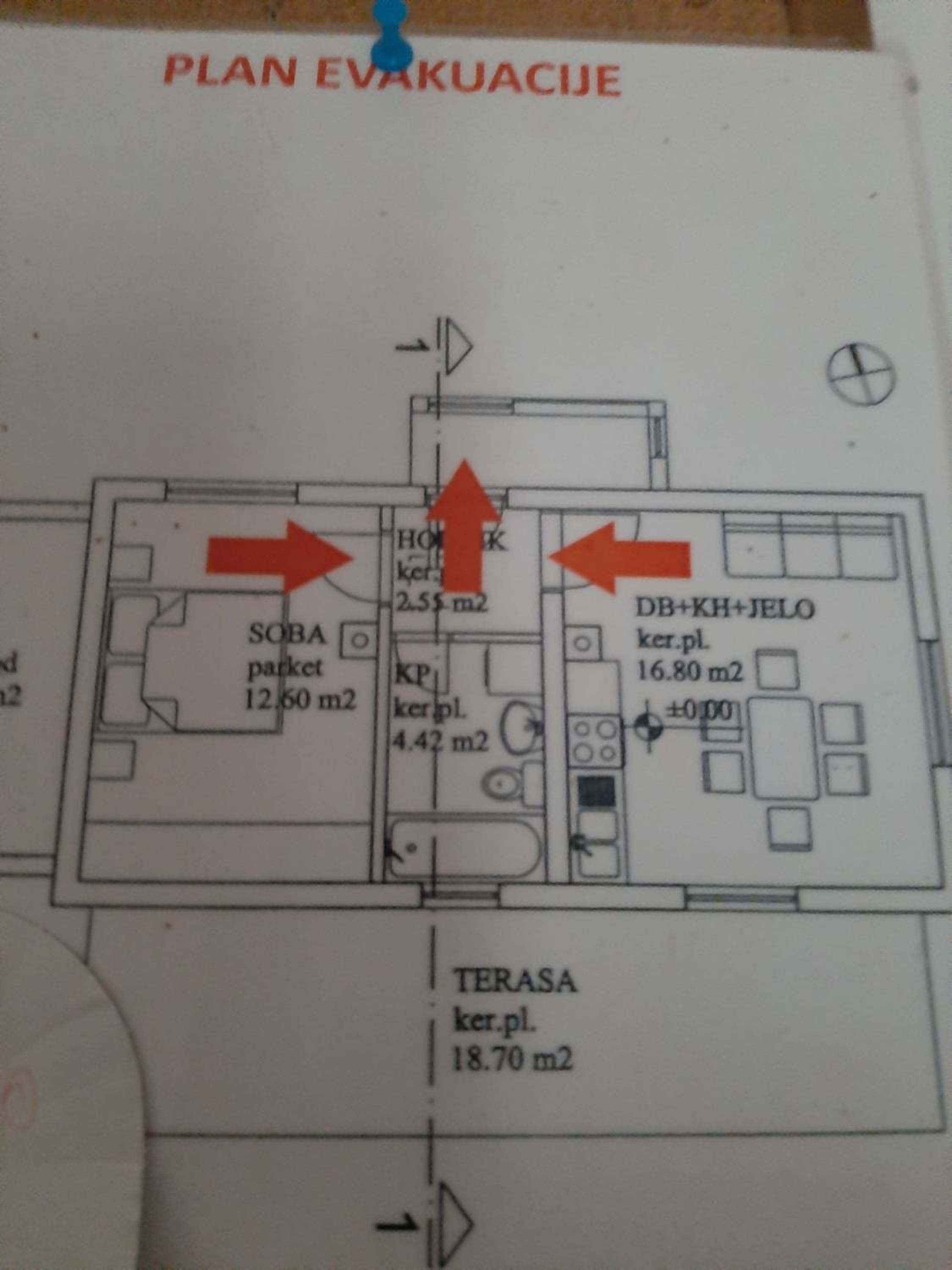 One-Bedroom House - Photo 24