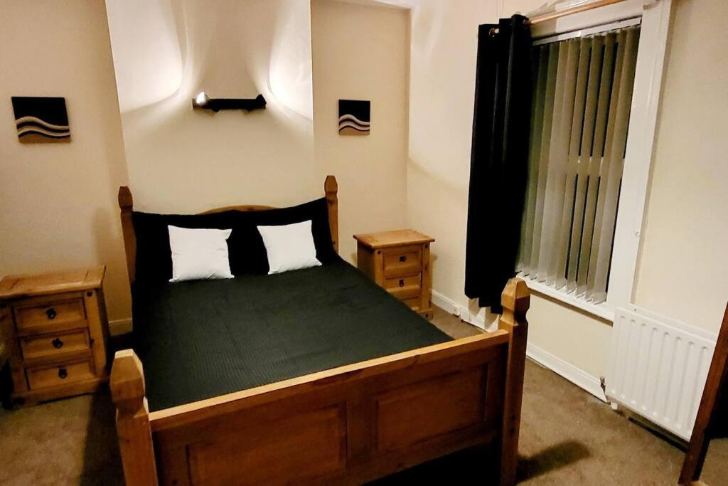 Three-Bedroom House photo 1