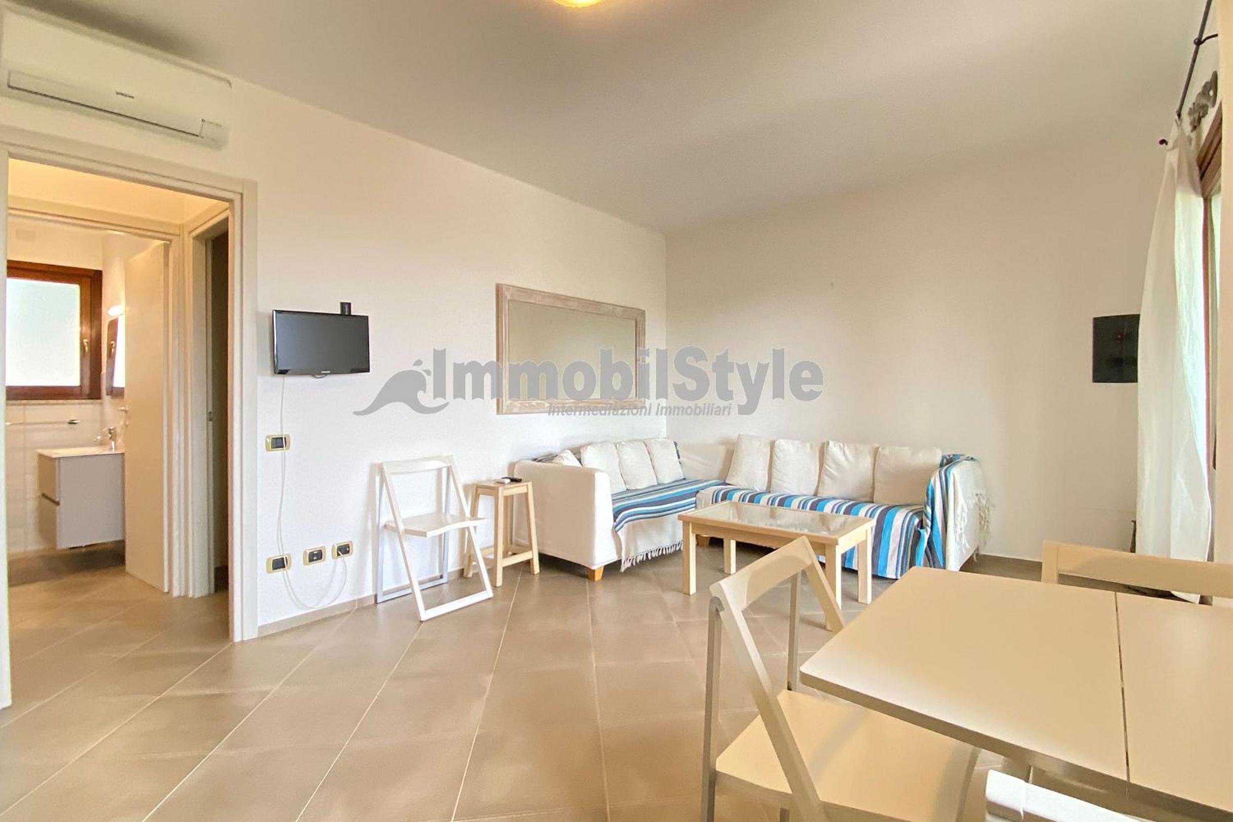 One-Bedroom Apartment with Sea View photo 1