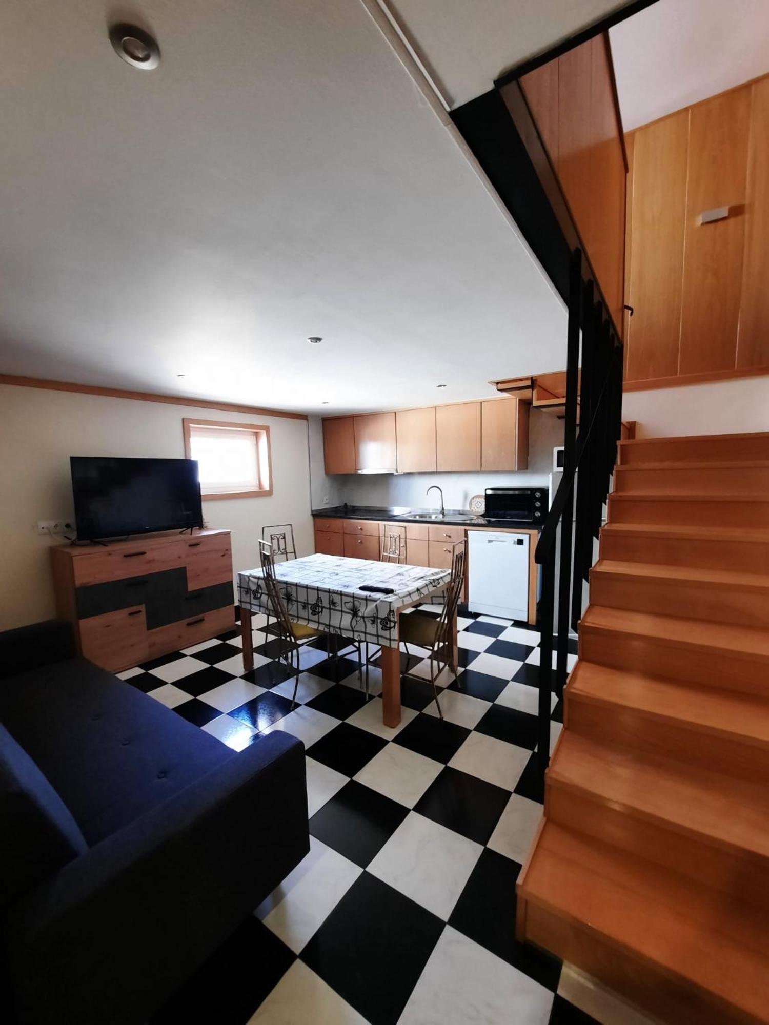 Duplex Apartment thumbnail 6