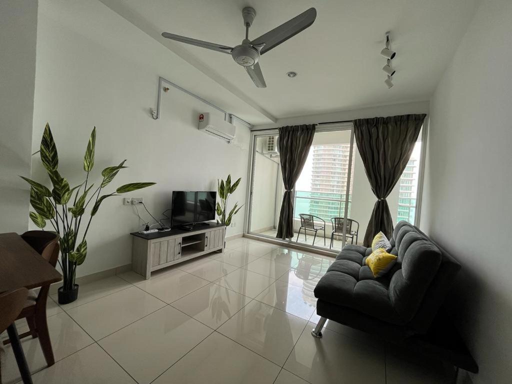 Two-Bedroom Apartment with Ocean View photo 3