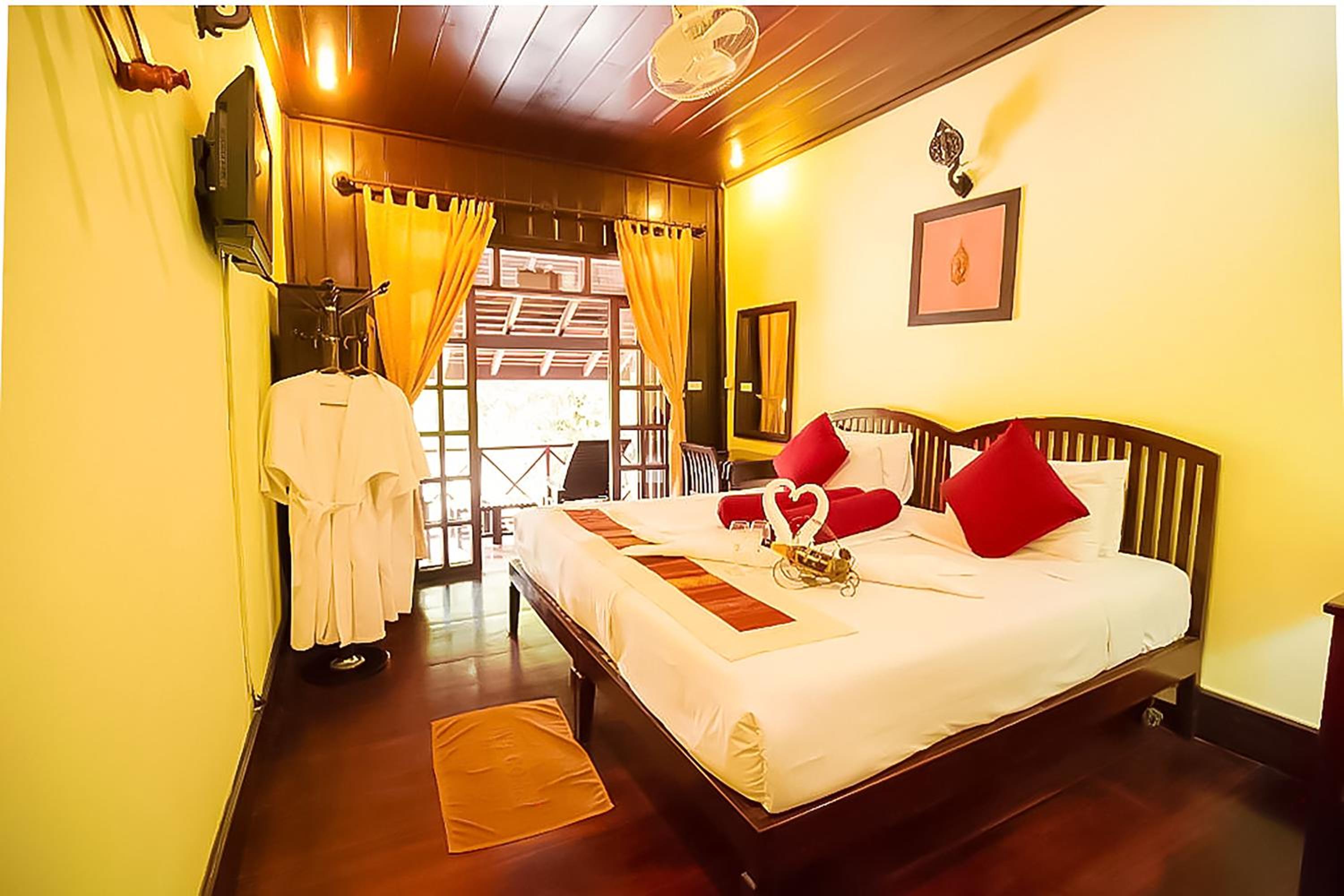 Deluxe Double Balcony River view