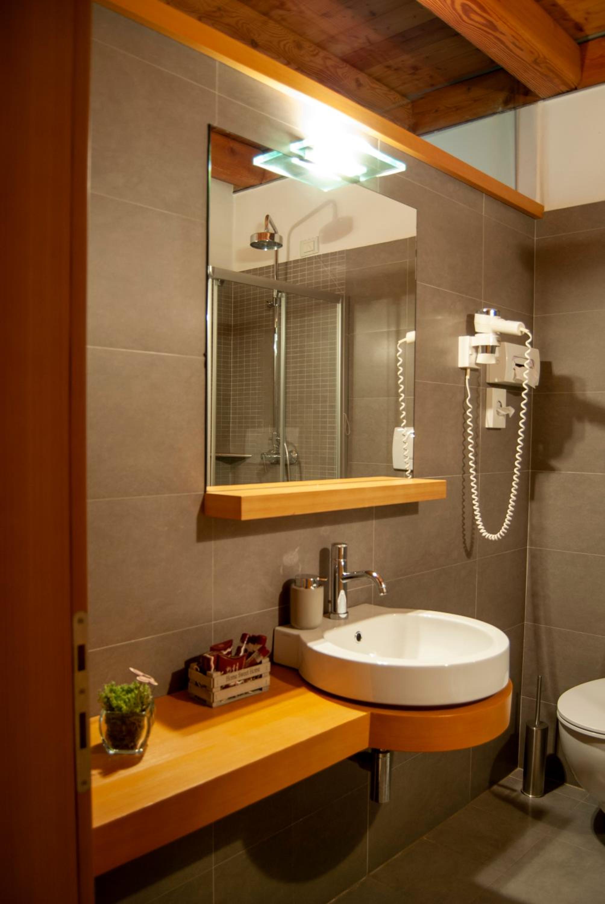 Single Room photo 3