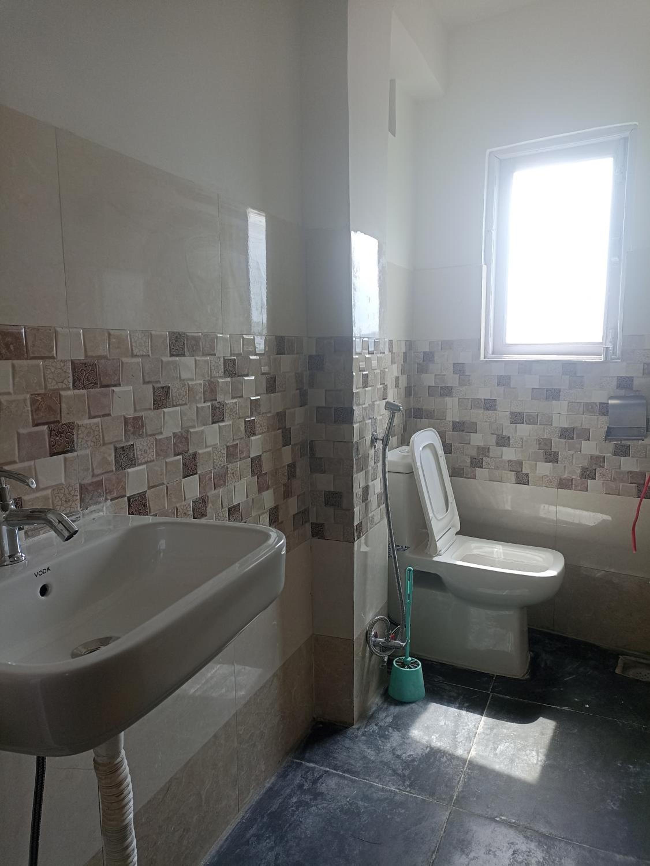 Deluxe Double Room (2 Adults + 1 Child)