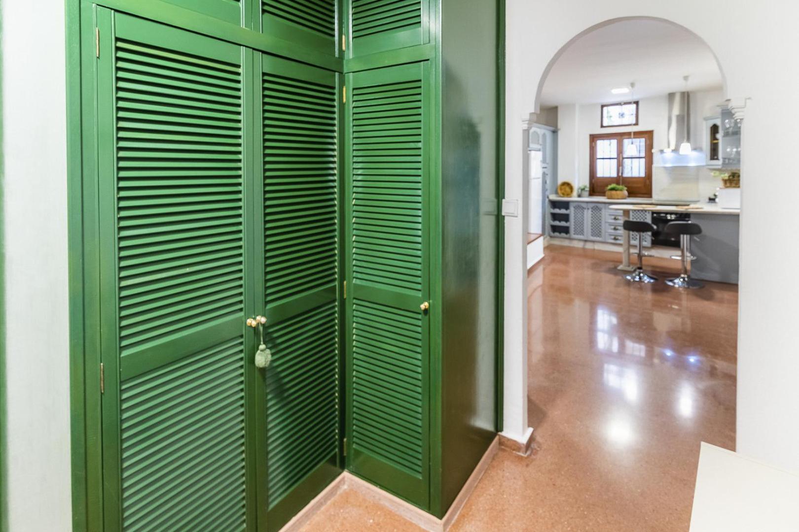 Apartment - Photo 2